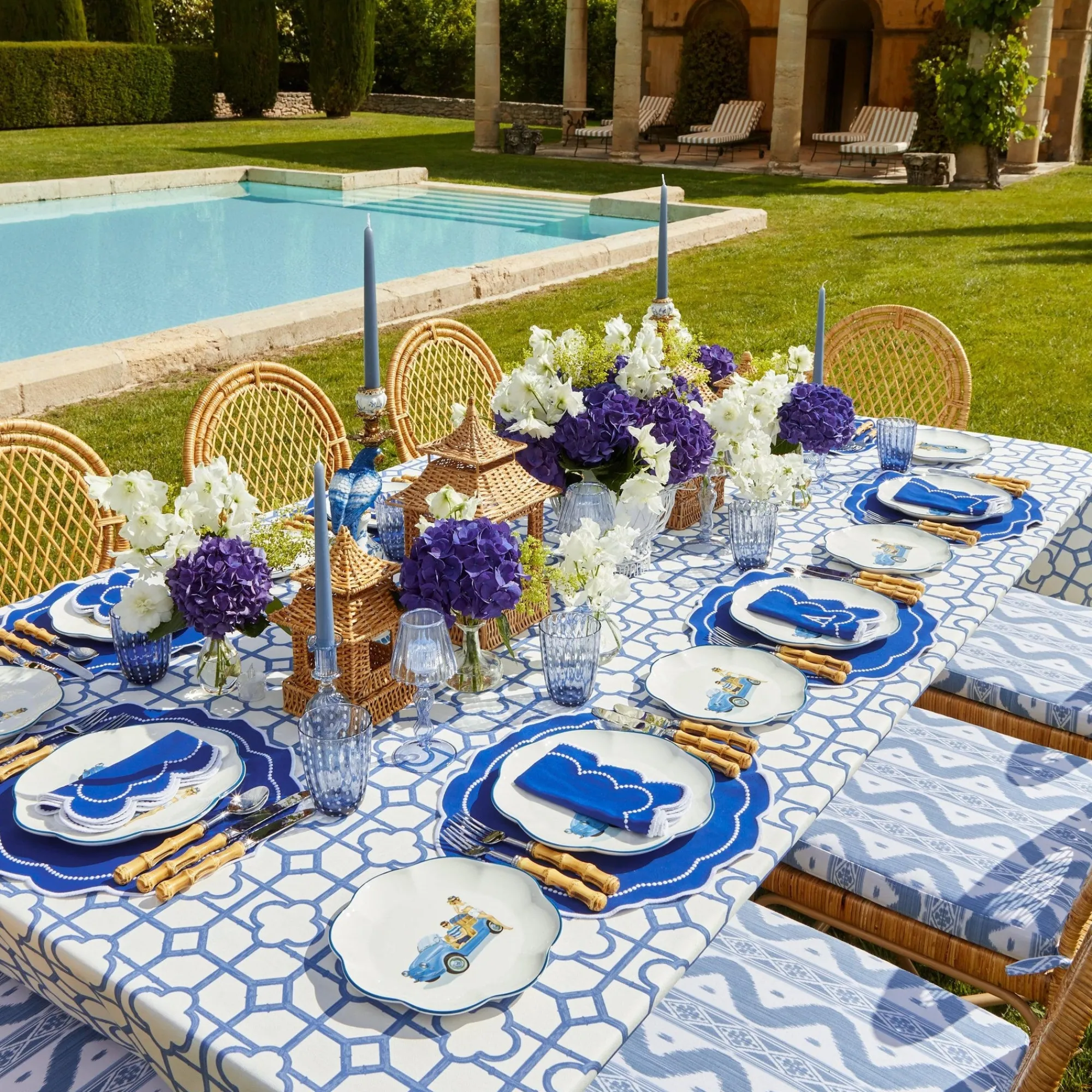 blue_ikat_seat_pad_cushio_1.webp Store Blue Ikat Seat Pad Cushion Cushions