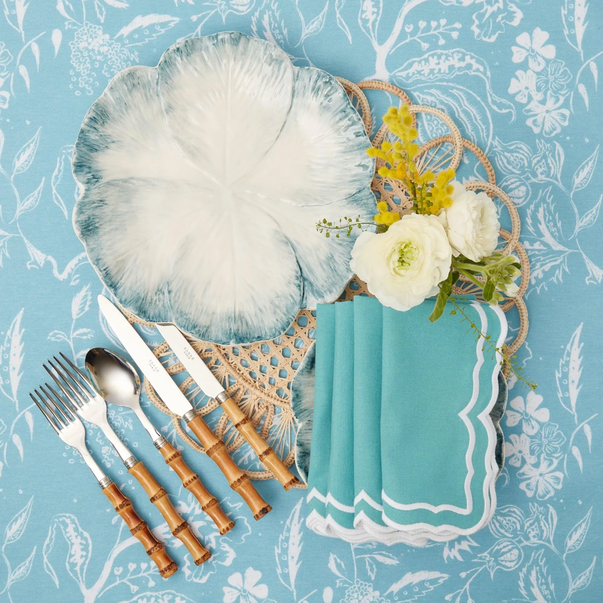 blue_matilde_dinner_plate_3-1.webp Store Blue Matilde Dinner Plate Dinner Plates