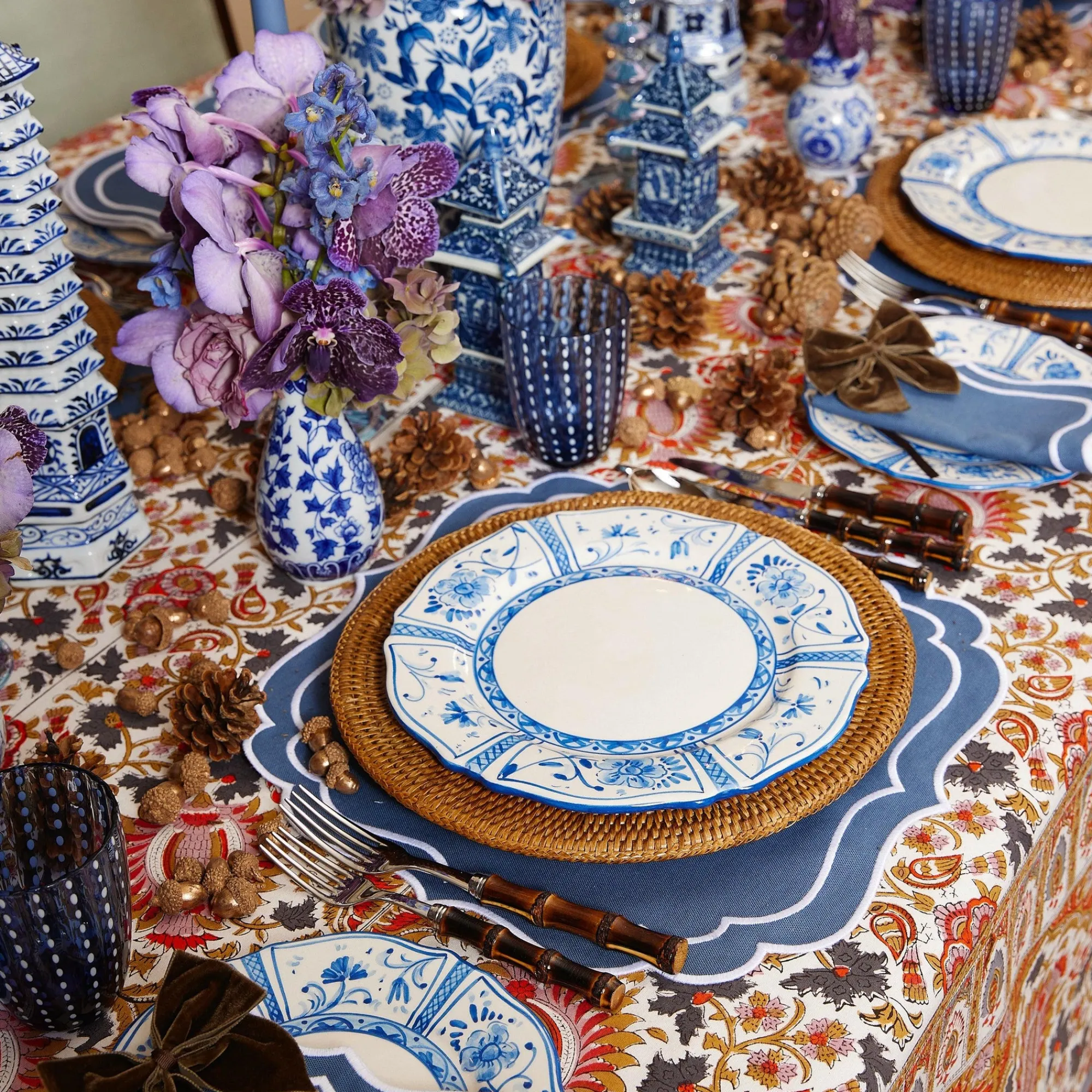 cadiz_hand_painted_dinner_13-1.webp Hot Cadiz Hand Painted Dinner Plate Dinner Plates