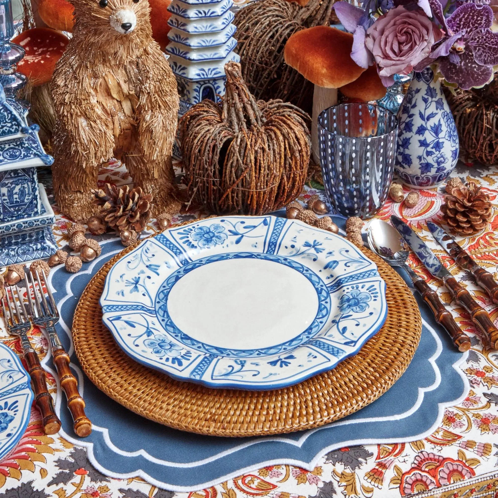 cadiz_hand_painted_dinner_3-1.webp Hot Cadiz Hand Painted Dinner Plate Dinner Plates