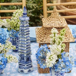 Flash Sale Chinoiserie Porcelain Pagoda Pagodas & Lanterns