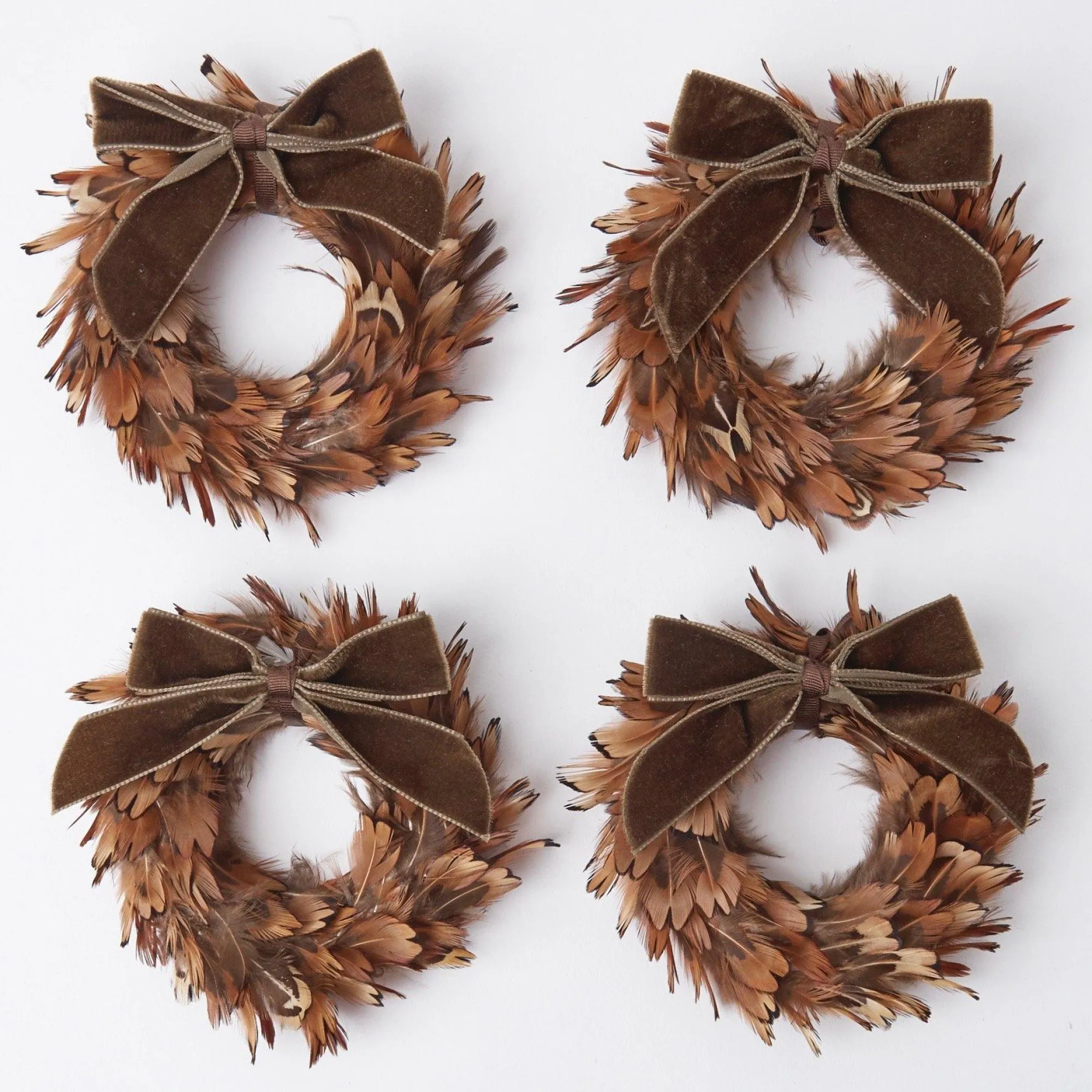 chocolate_velvet_mini_bow_4.webp Fashion Chocolate Velvet Mini Bows (Set Of 4) Napkin Rings, Bows & Wreaths