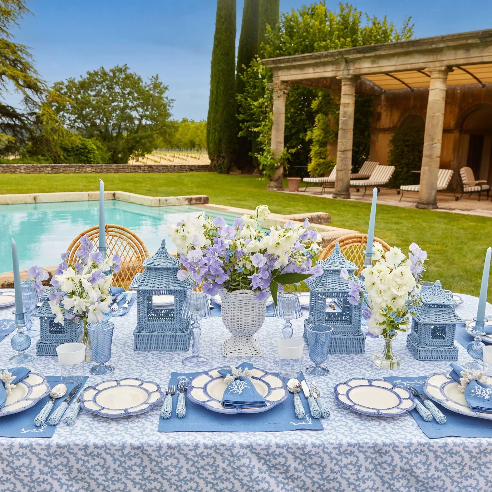 coral_blue_linen_set_9.webp Hot Coral Blue Linen Set Table Linen Sets