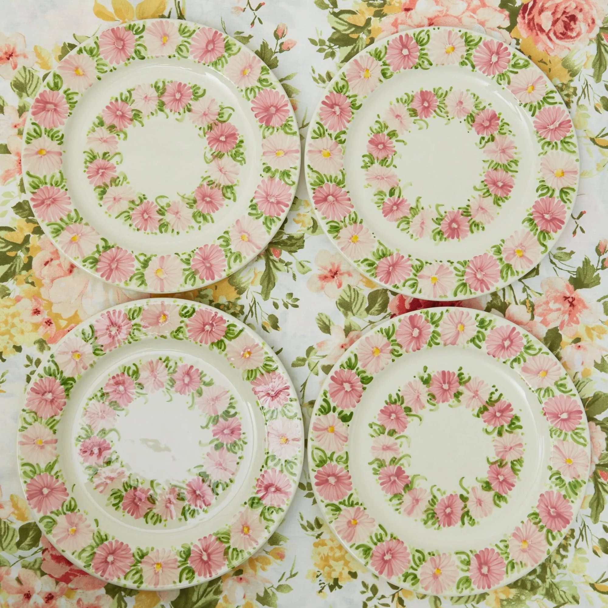 dahlia_garland_dinner_pla_12.webp Clearance Dahlia Garland Dinner Plate (Set Of 4) Crockery Sets