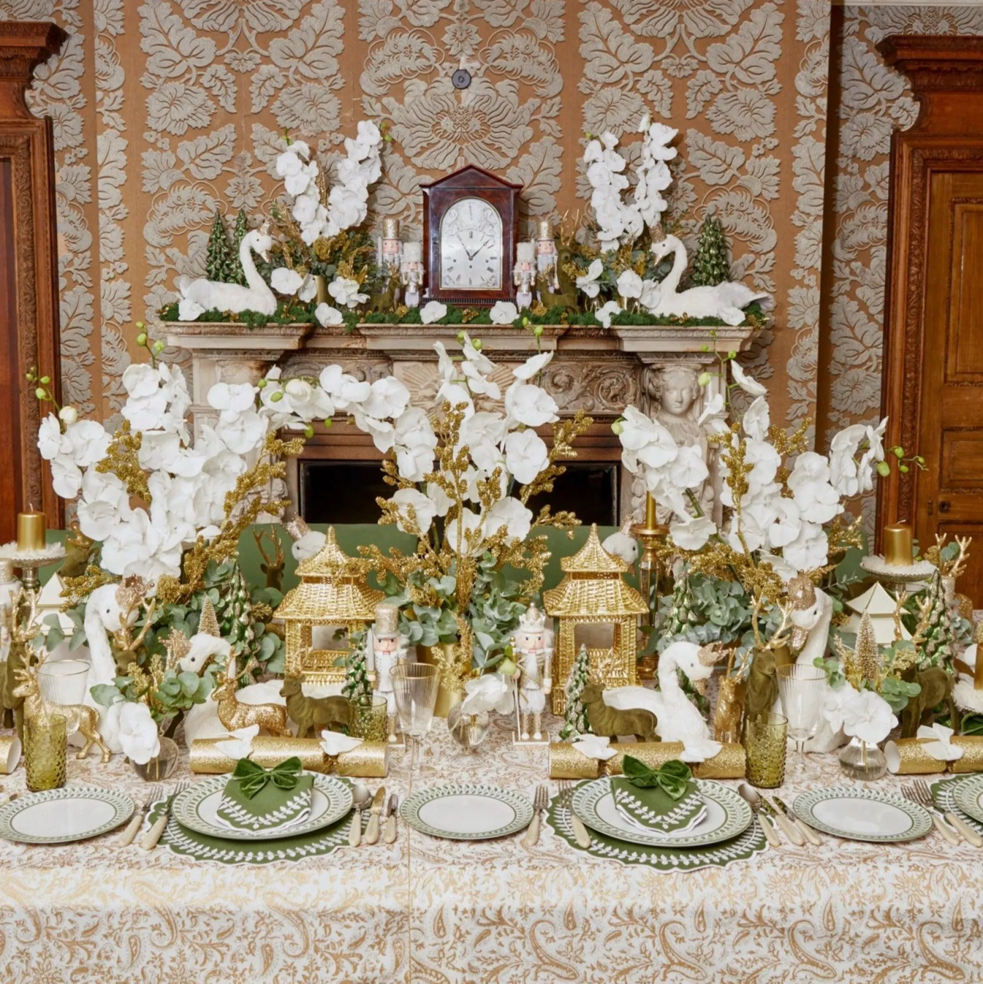 gold_rattan_pagoda_lanter_1-1.webp Cheap Gold Rattan Pagoda Lantern Pagodas & Lanterns