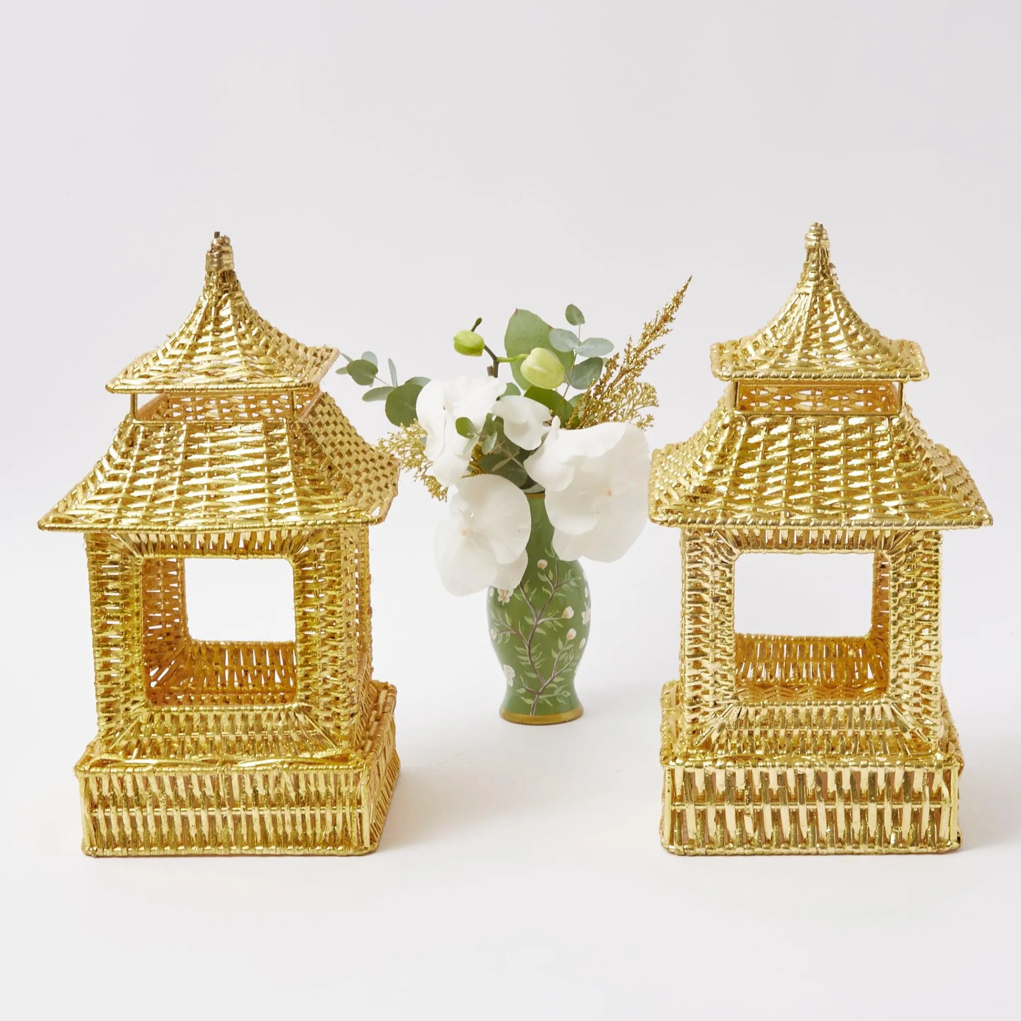 gold_rattan_pagoda_lanter_5-1.webp Cheap Gold Rattan Pagoda Lantern Pagodas & Lanterns