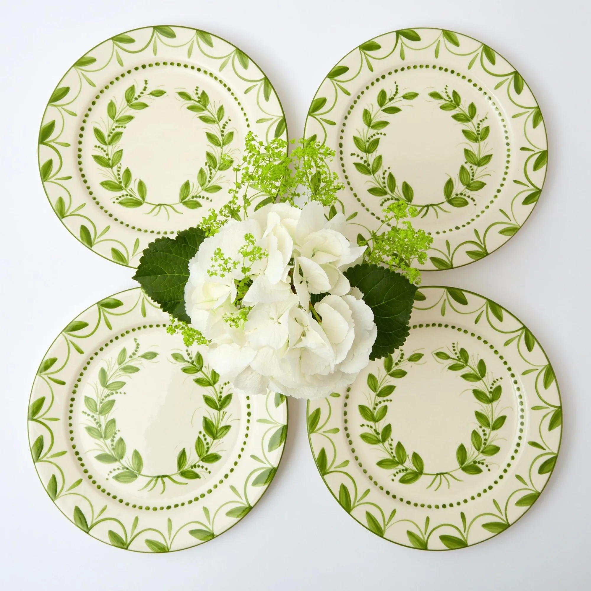 green_garland_dinner_plat_0-1.webp Flash Sale Green Garland Dinner Plates (Set Of 4) Dinner Plates