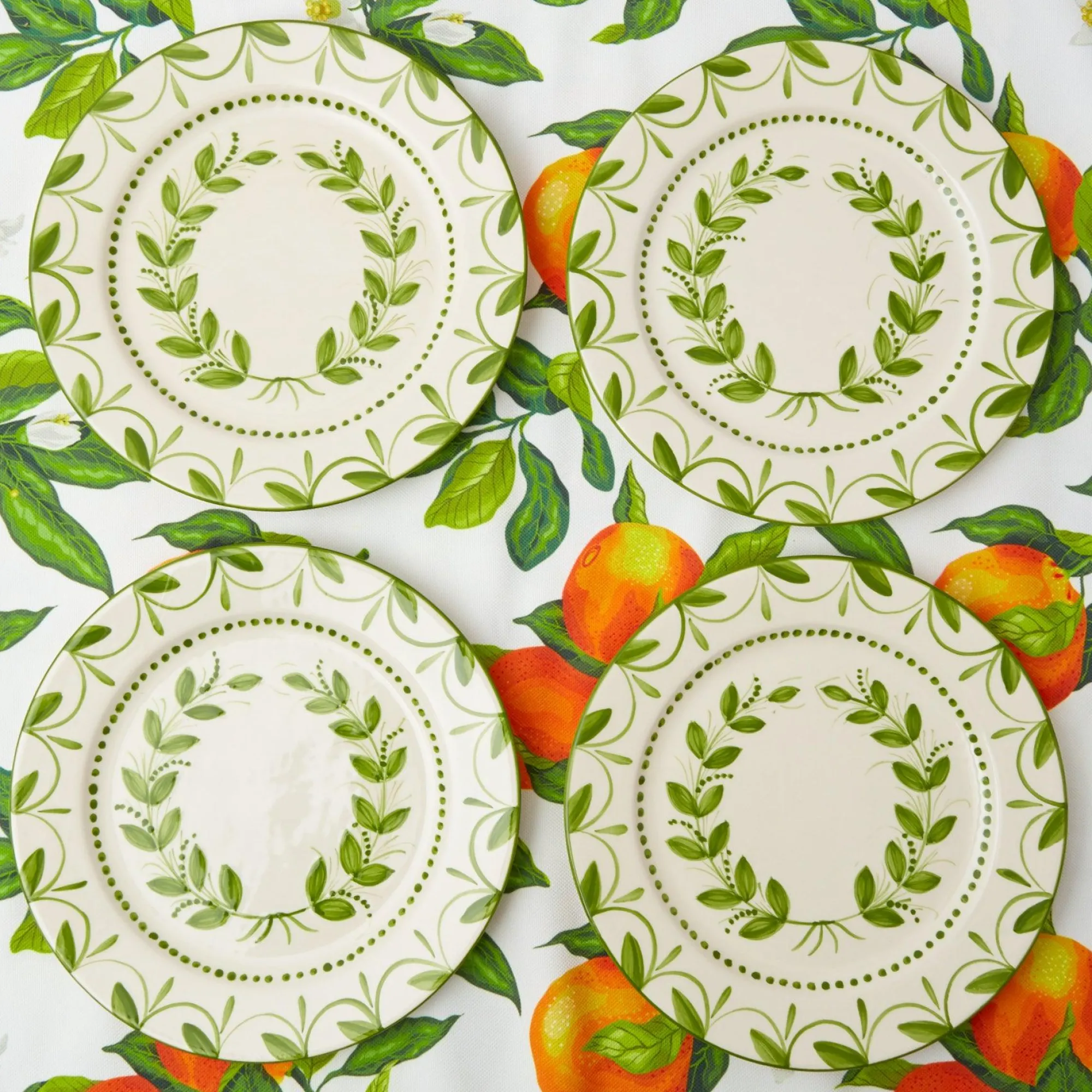 green_garland_dinner_plat_5-1.webp Flash Sale Green Garland Dinner Plates (Set Of 4) Dinner Plates