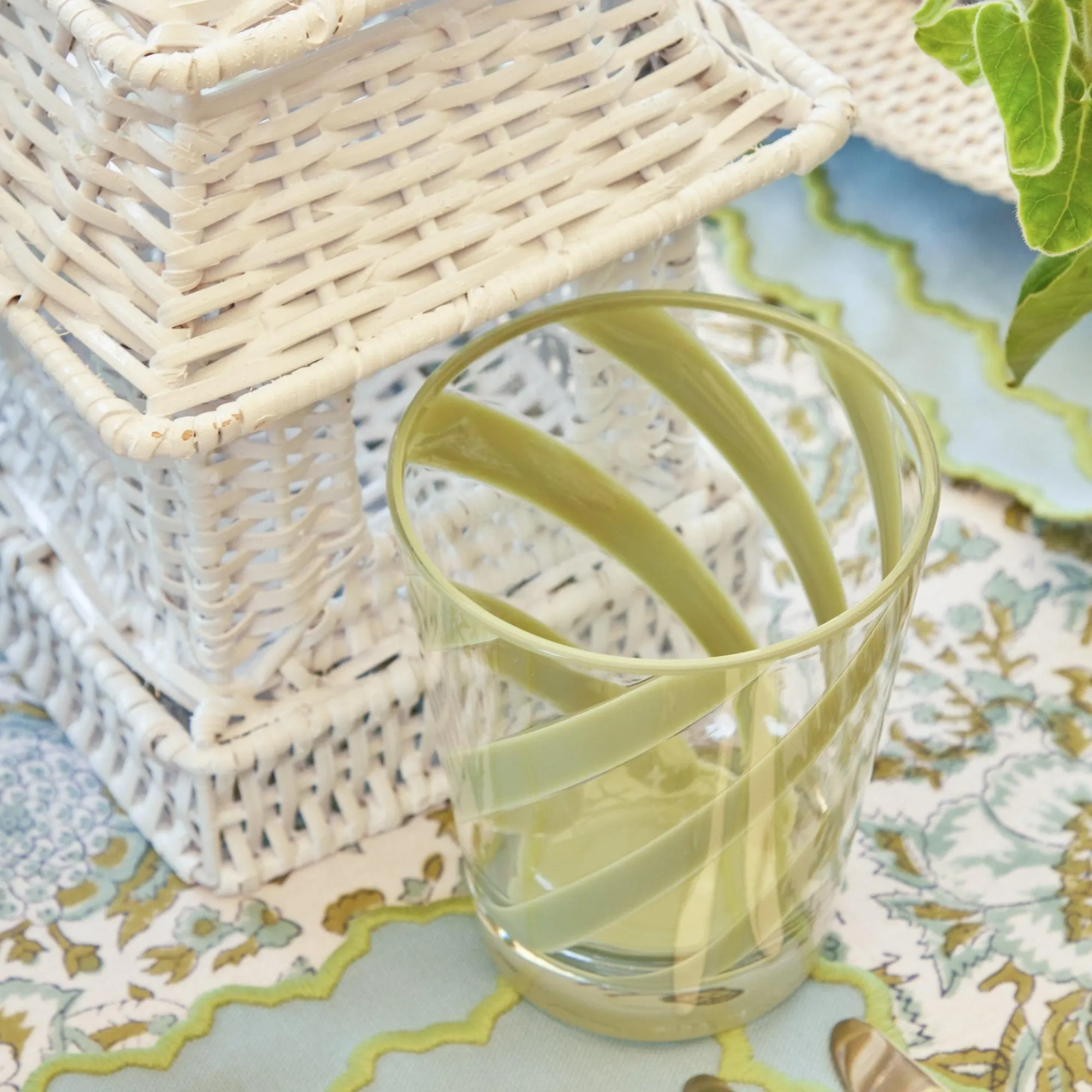 green_swirl_outdoor_glass_4.webp Best Green Swirl Outdoor Glasses (Set Of 6) Glasses