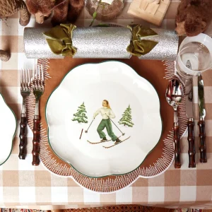 Hot Heidi & Hans Skier Dinner Plate (Set Of 4) Dinner Plates