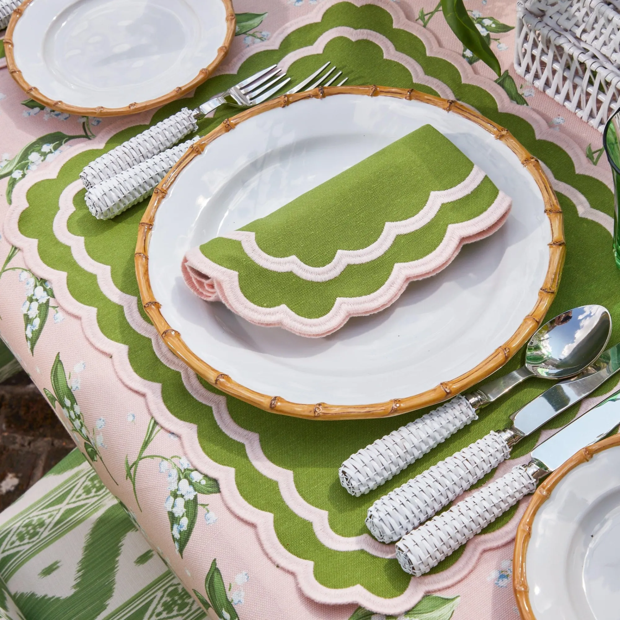 isla_green__pink_placemat_0.webp Flash Sale Isla Green & Pink Placemats & Napkins (Set Of 4) Table Linen Sets