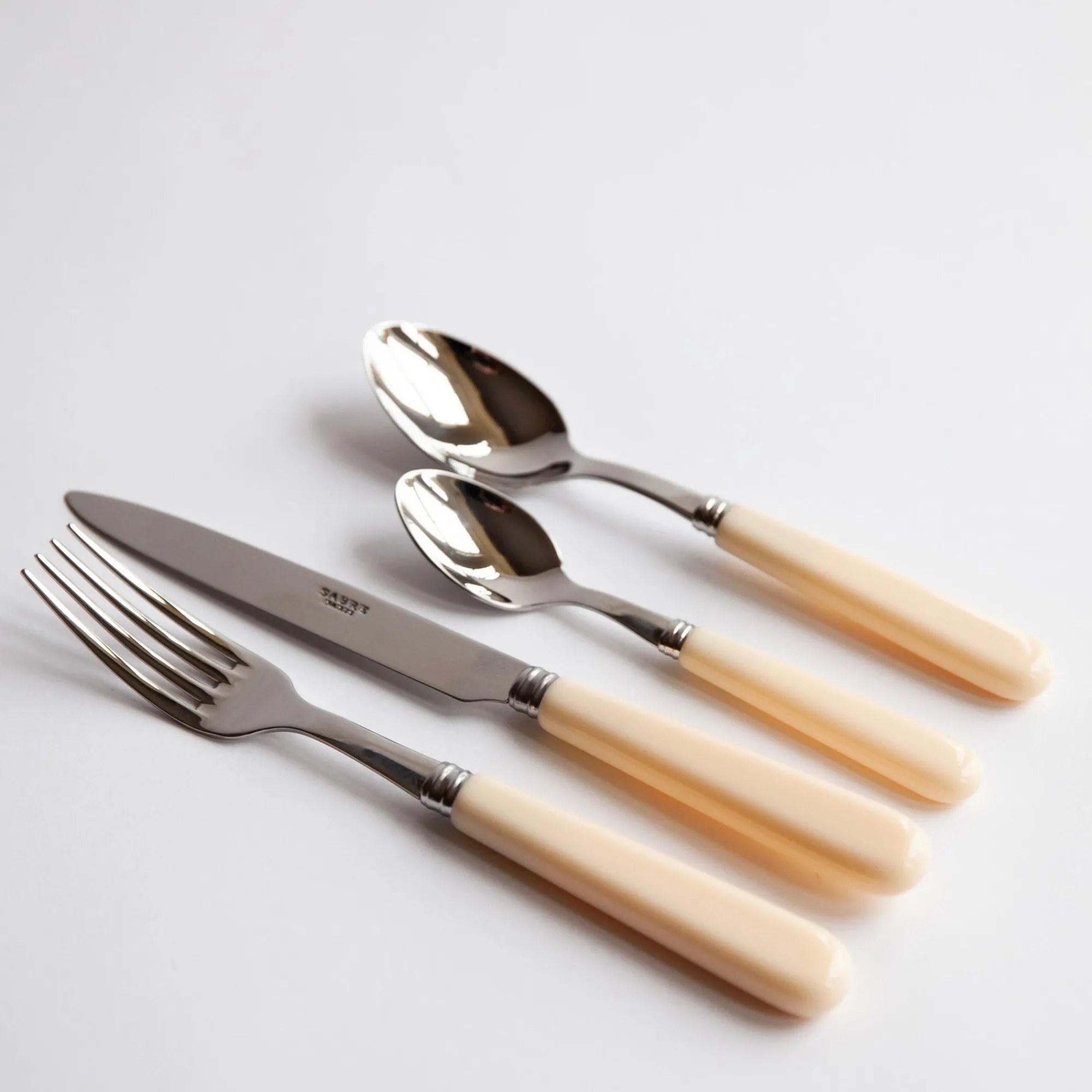 ivory_cutlery_set__piece_15.webp Flash Sale Ivory Cutlery Set (4 Piece) Cutlery Sets