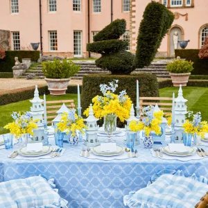 Clearance Large White Porcelain Pagoda Pagodas & Lanterns