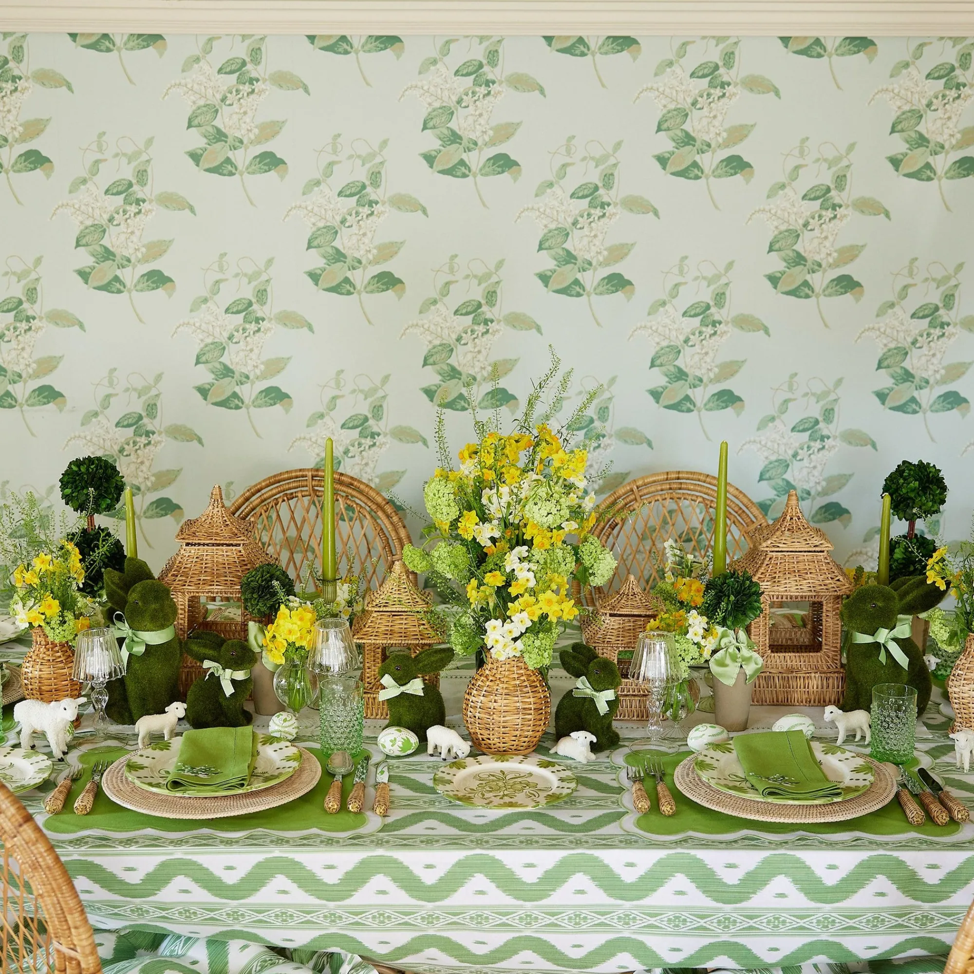 lily_of_the_valley_table__6.webp Discount Lily Of The Valley Table Runner Tablecloths