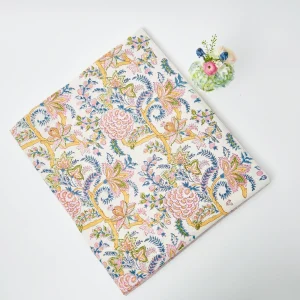 Sale Lola Tablecloth Tablecloths