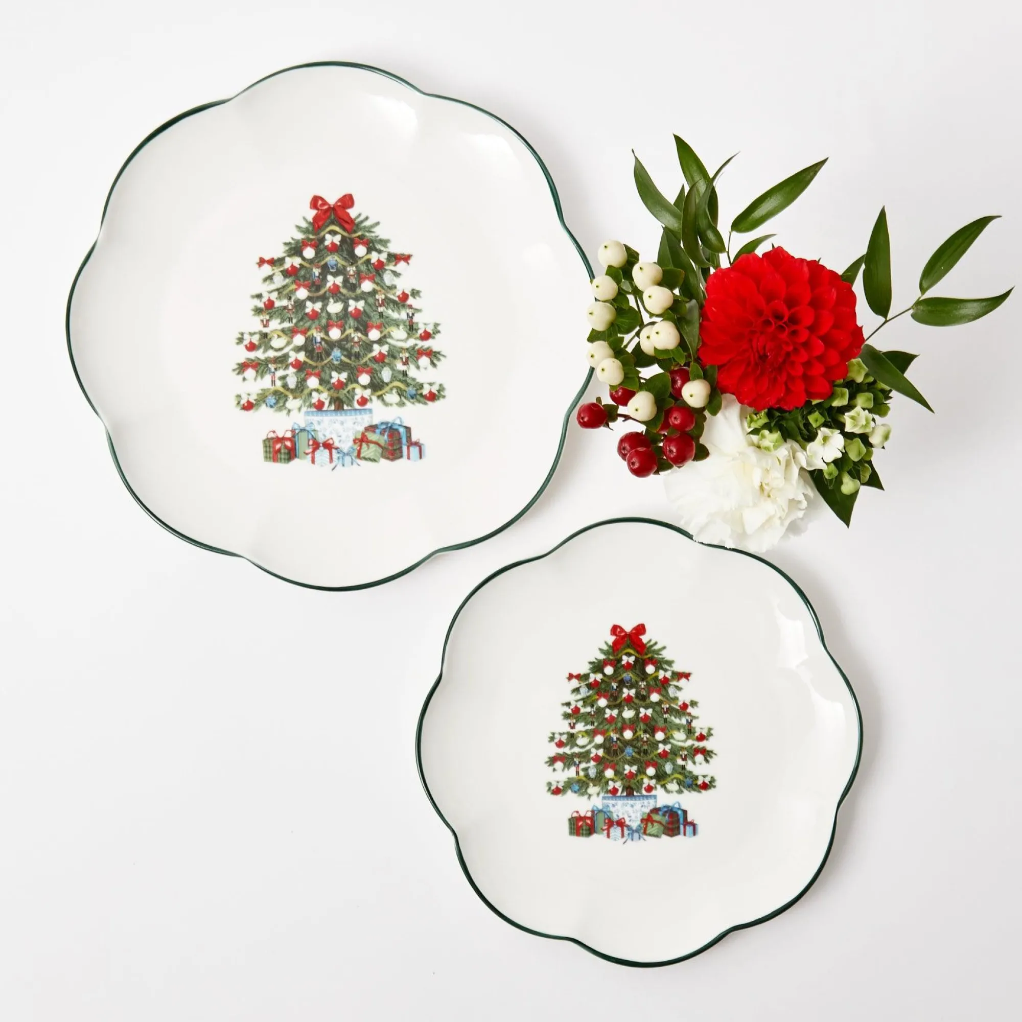 mrs_alice_christmas_tree__0-2.webp Outlet Christmas Tree Starter Plate Starter Plates