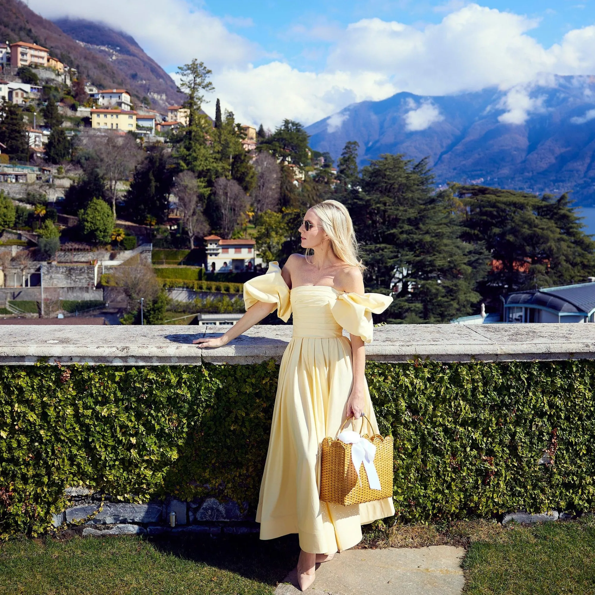 mrs_alice_rattan_tote_bag_1-3.webp Online Rattan Tote Bag (White Bow) Rattan Tableware