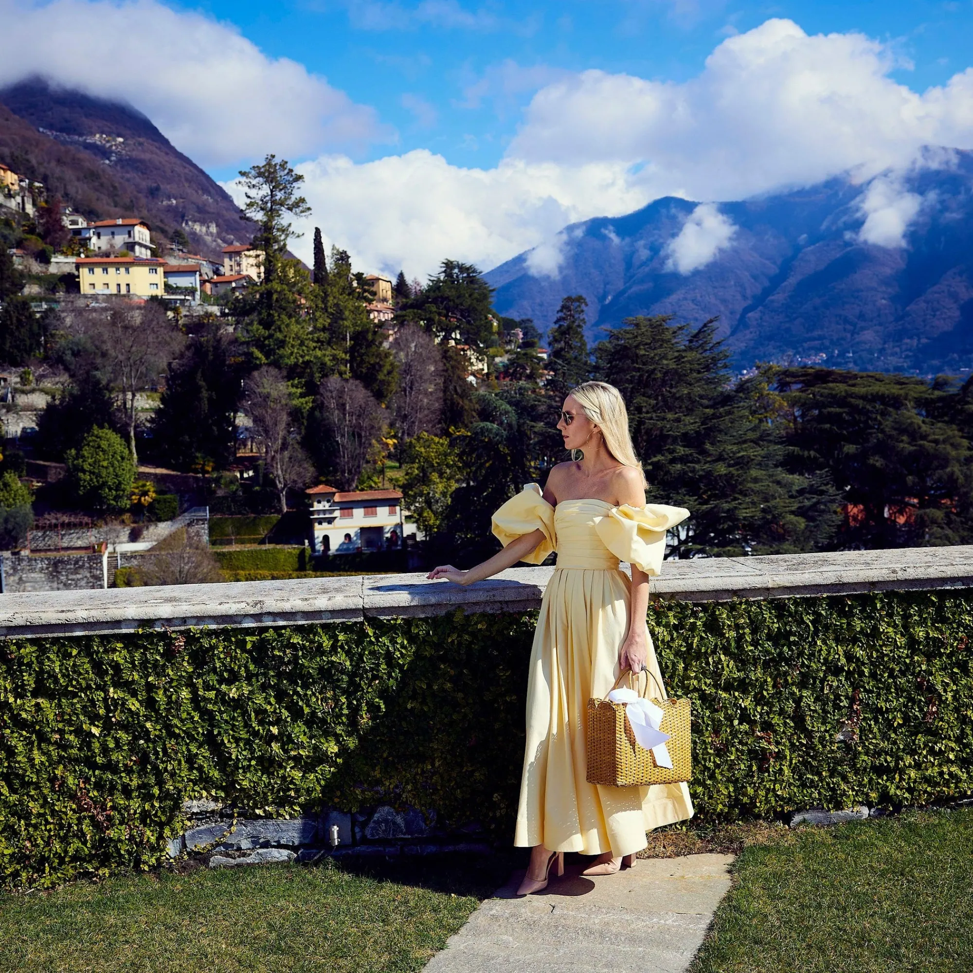 mrs_alice_rattan_tote_bag_4-3.webp Online Rattan Tote Bag (White Bow) Rattan Tableware