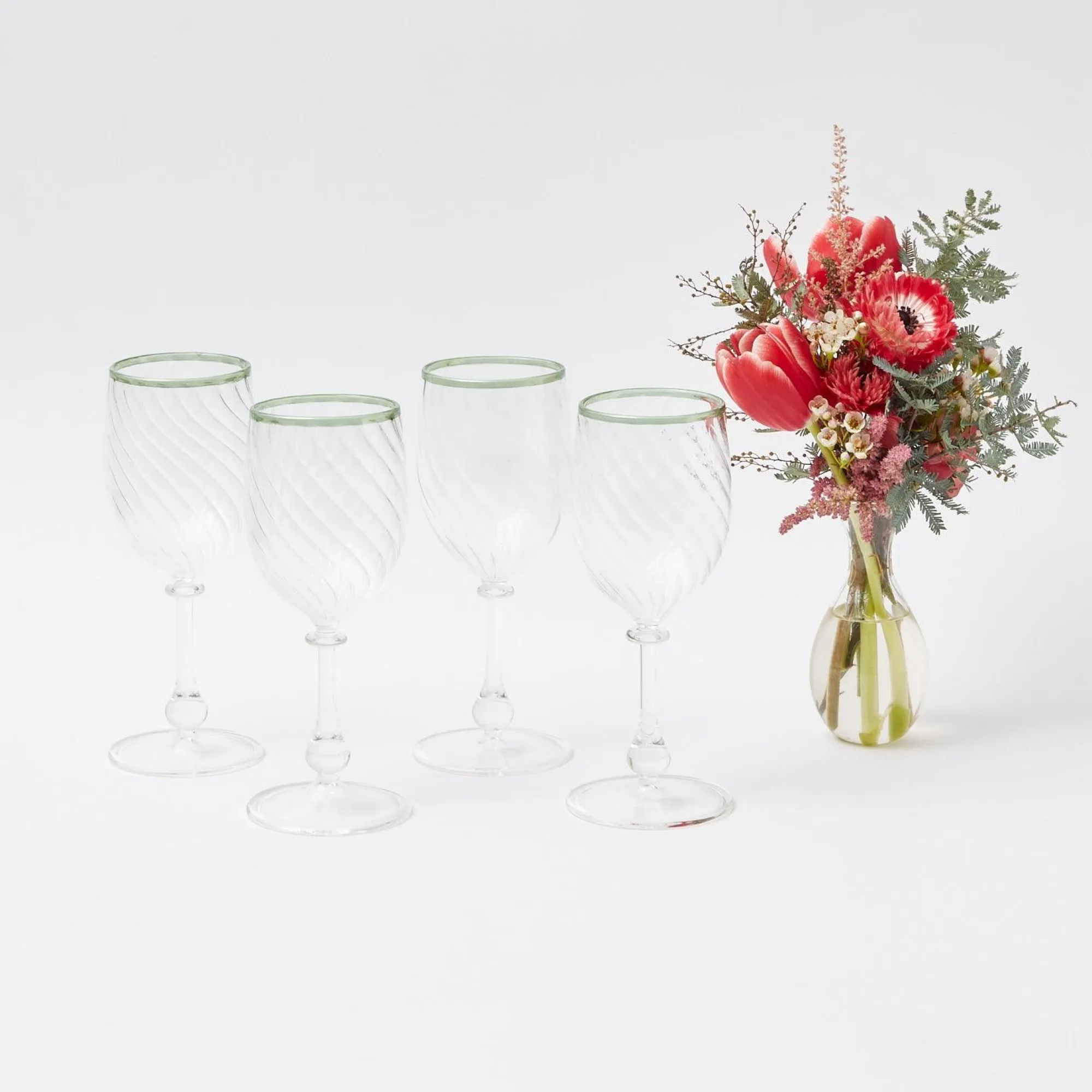olive_rim_swirl_glassware_4.webp Outlet Olive Rim Swirl Glassware Set Glassware Sets