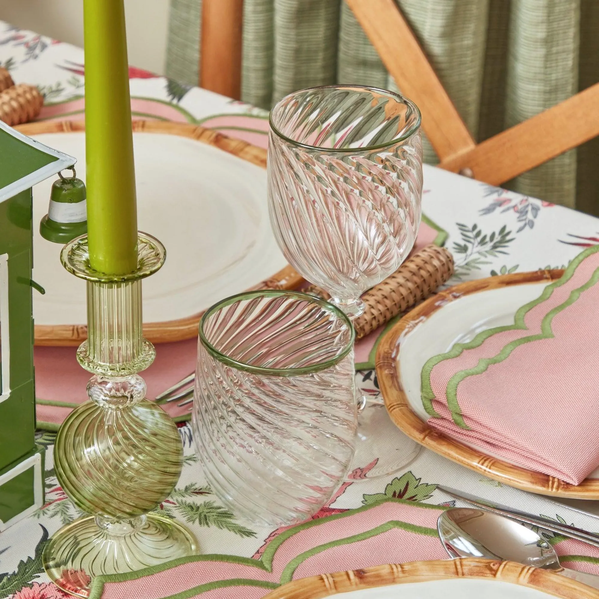 olive_rim_swirl_glassware_6.webp Outlet Olive Rim Swirl Glassware Set Glassware Sets