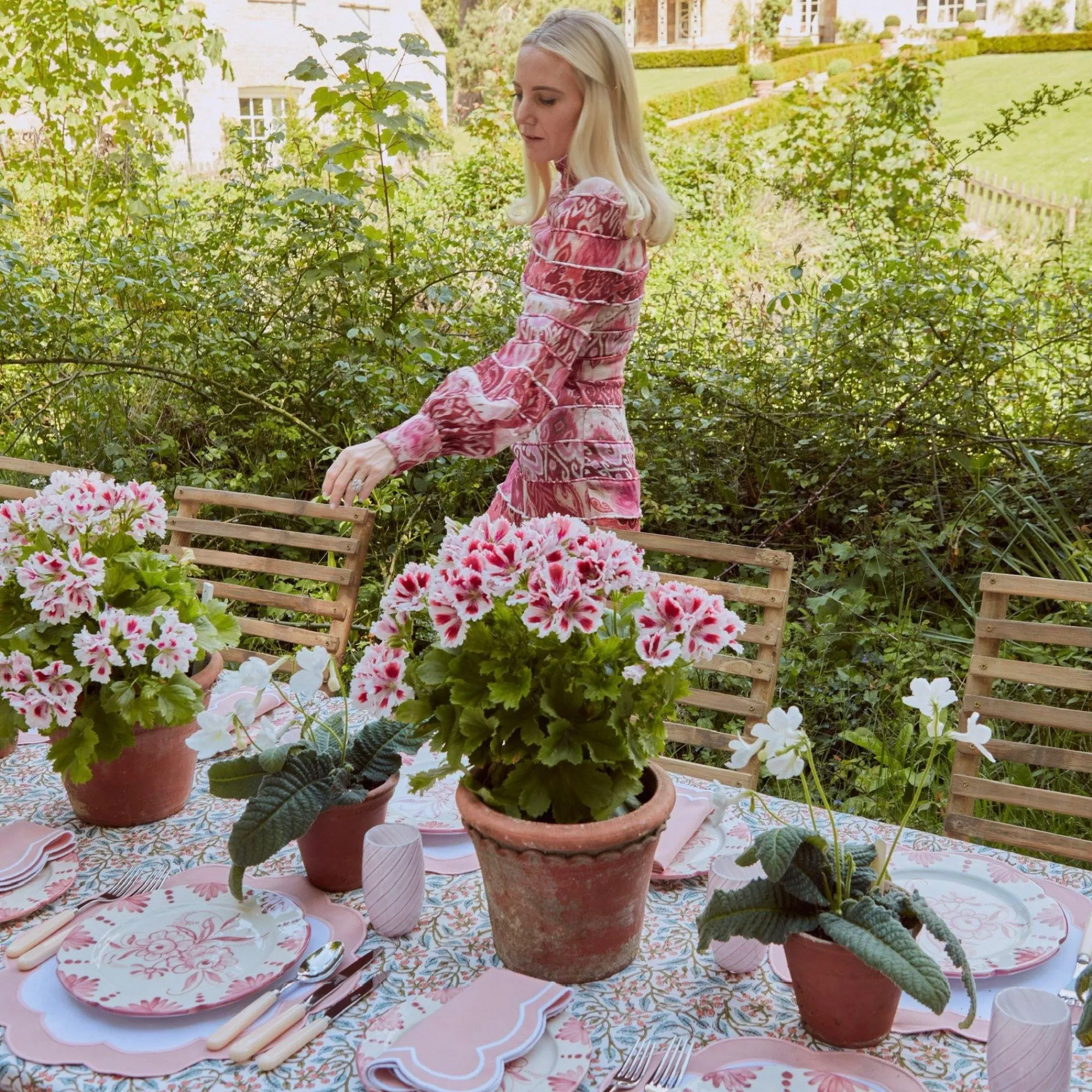 pink_applique_placemats___19.webp Store Pink Applique Placemats & Napkins (Set Of 4) Table Linen Sets
