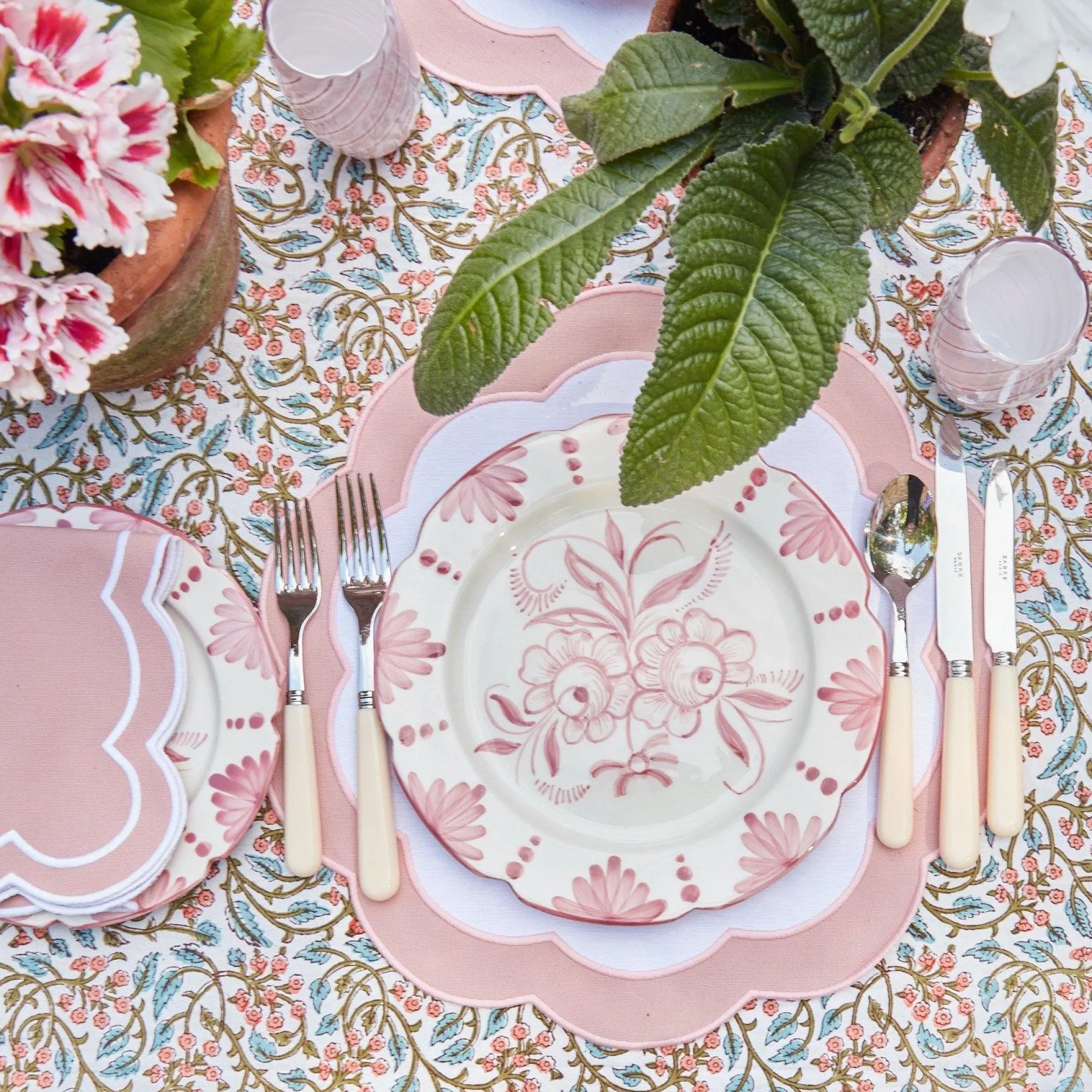 pink_applique_placemats___22.webp Store Pink Applique Placemats & Napkins (Set Of 4) Table Linen Sets