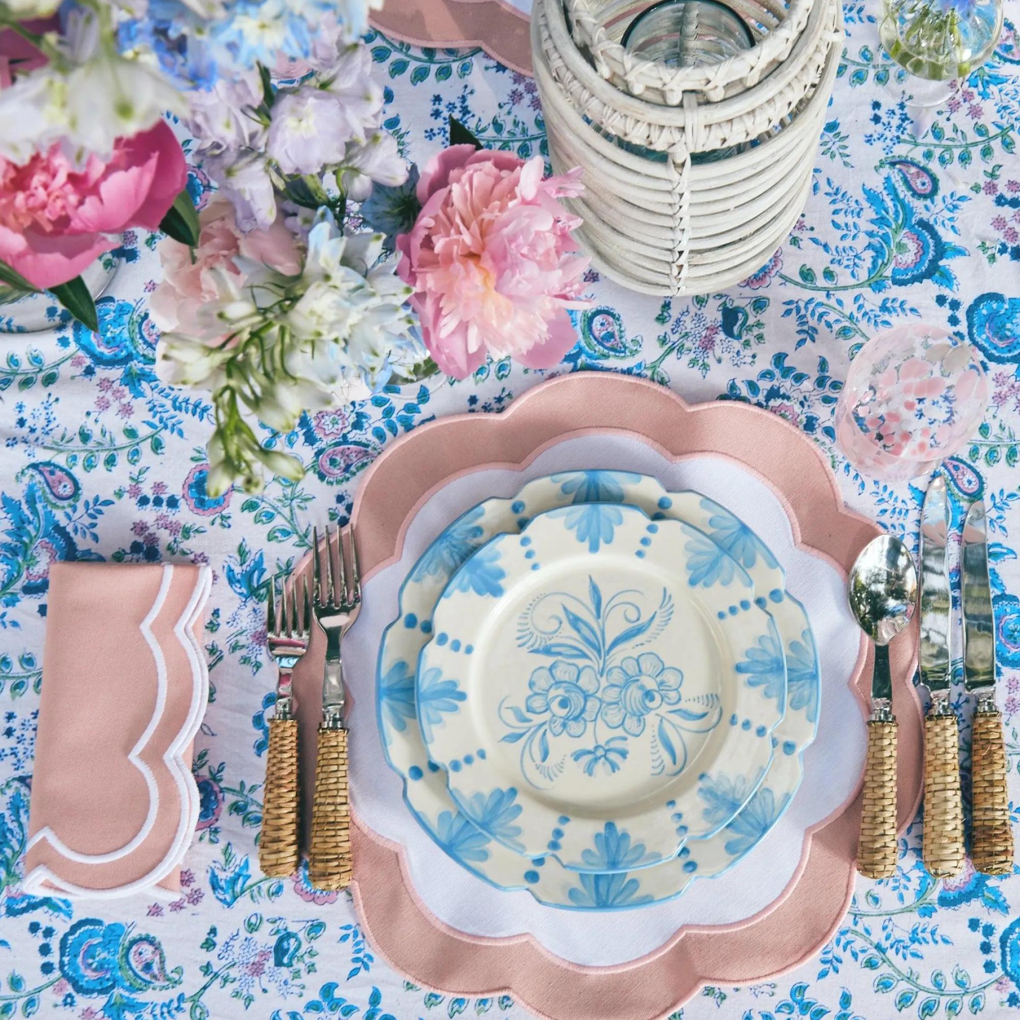 pink_applique_placemats___7.webp Store Pink Applique Placemats & Napkins (Set Of 4) Table Linen Sets