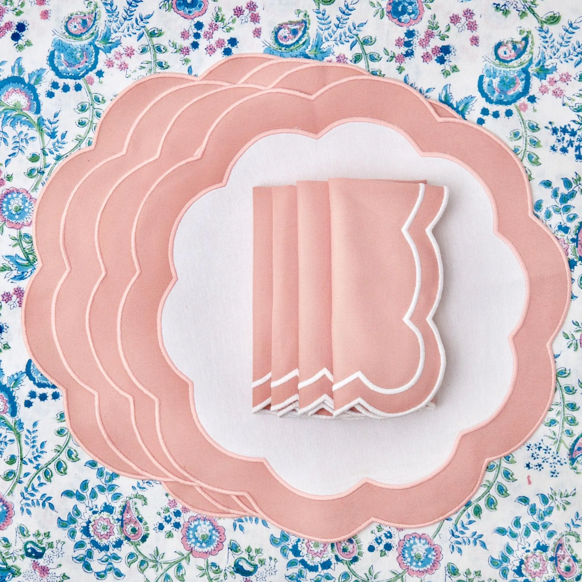 pink_applique_placemats___9.webp Store Pink Applique Placemats & Napkins (Set Of 4) Table Linen Sets