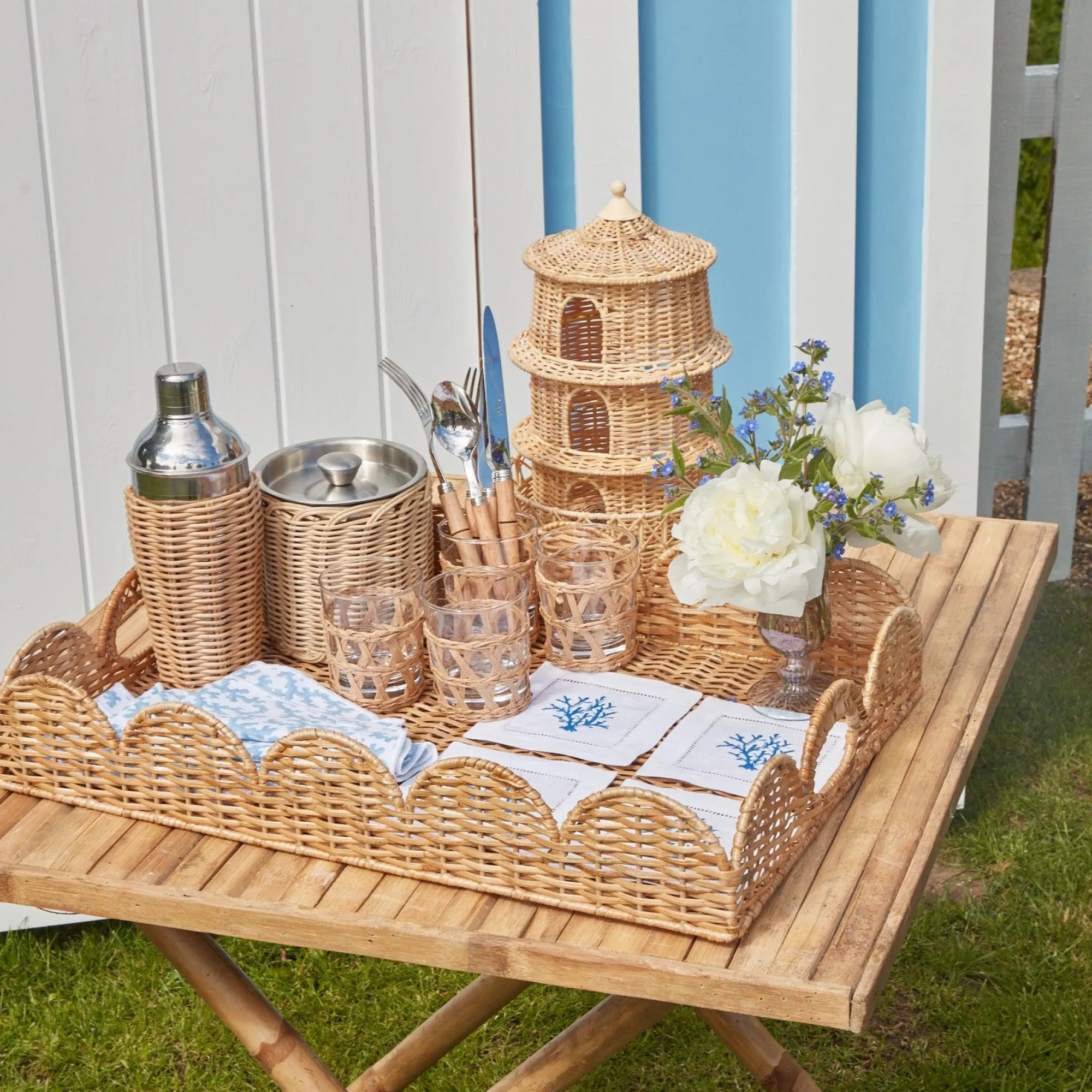 rattan_cocktail_shaker_9.webp Shop Rattan Cocktail Shaker Rattan Tableware