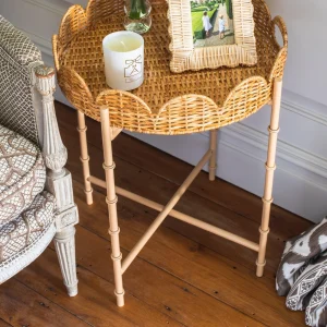 Best Round Scalloped Rattan Tray With Stand Trays & Liners