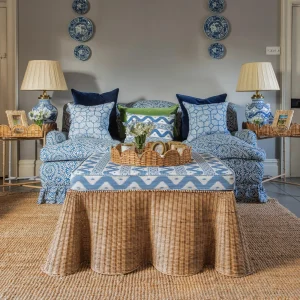 Best Round Scalloped Rattan Tray With Stand Trays & Liners