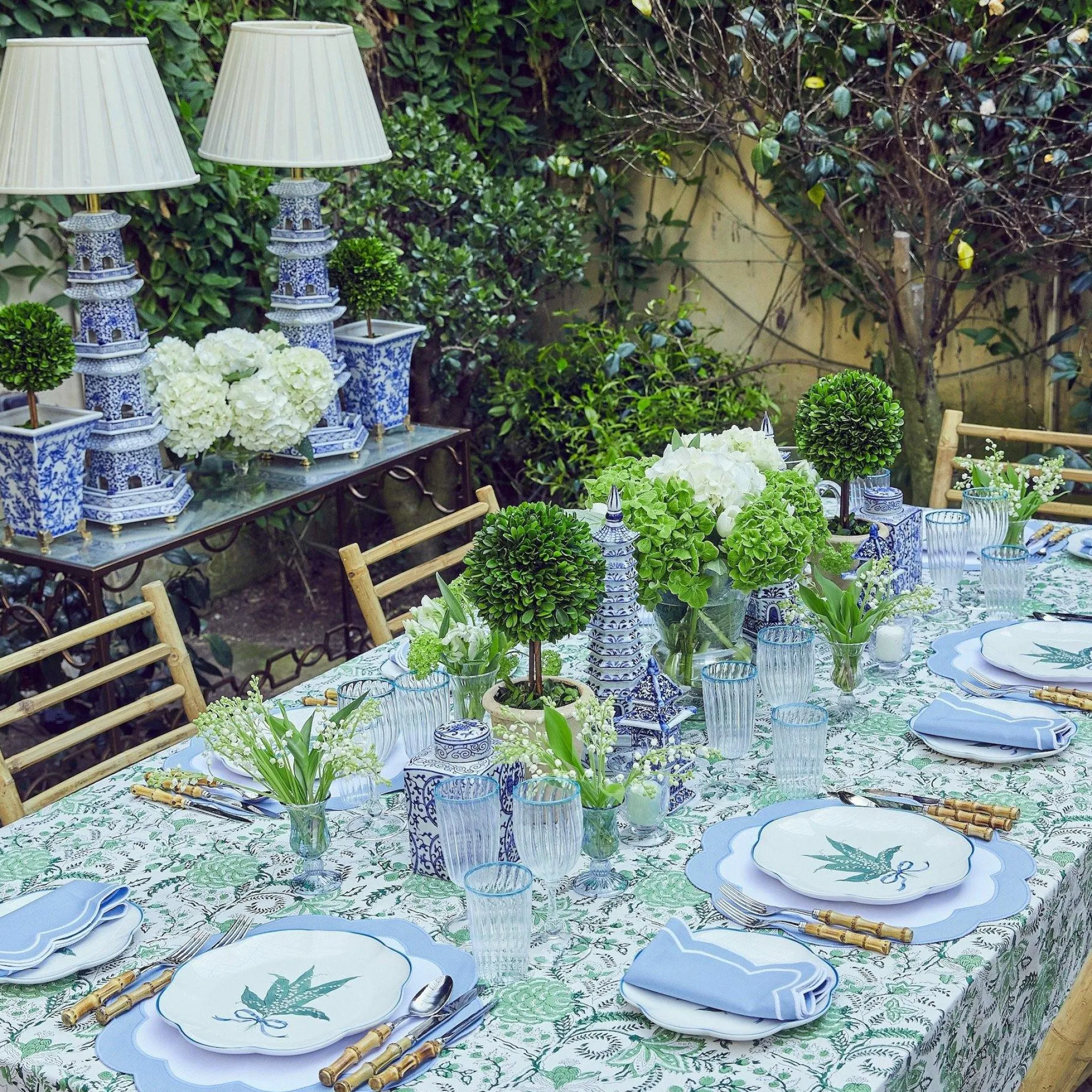 scalloped_lily_of_the_val_17-3.webp Clearance Scalloped Lily Of The Valley Starter Plate Starter Plates