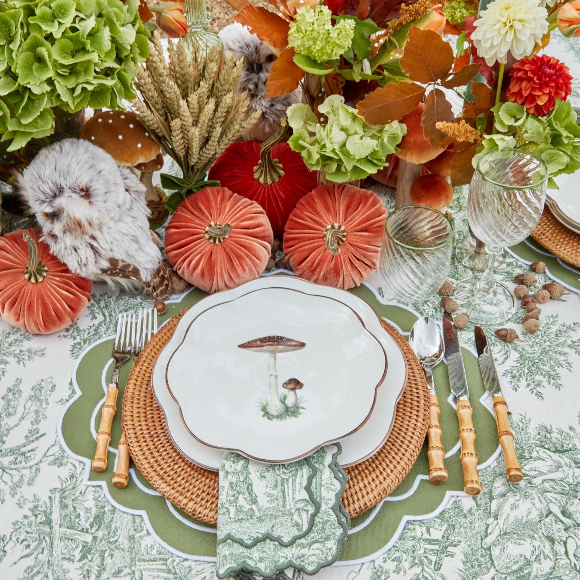 scalloped_mushroom_starte_7.webp Clearance Scalloped Mushroom Starter Plate (Brown) Starter Plates