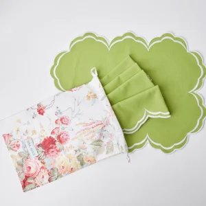 Fashion Serena Apple Green Scalloped Napkins (Set Of 4) Napkins