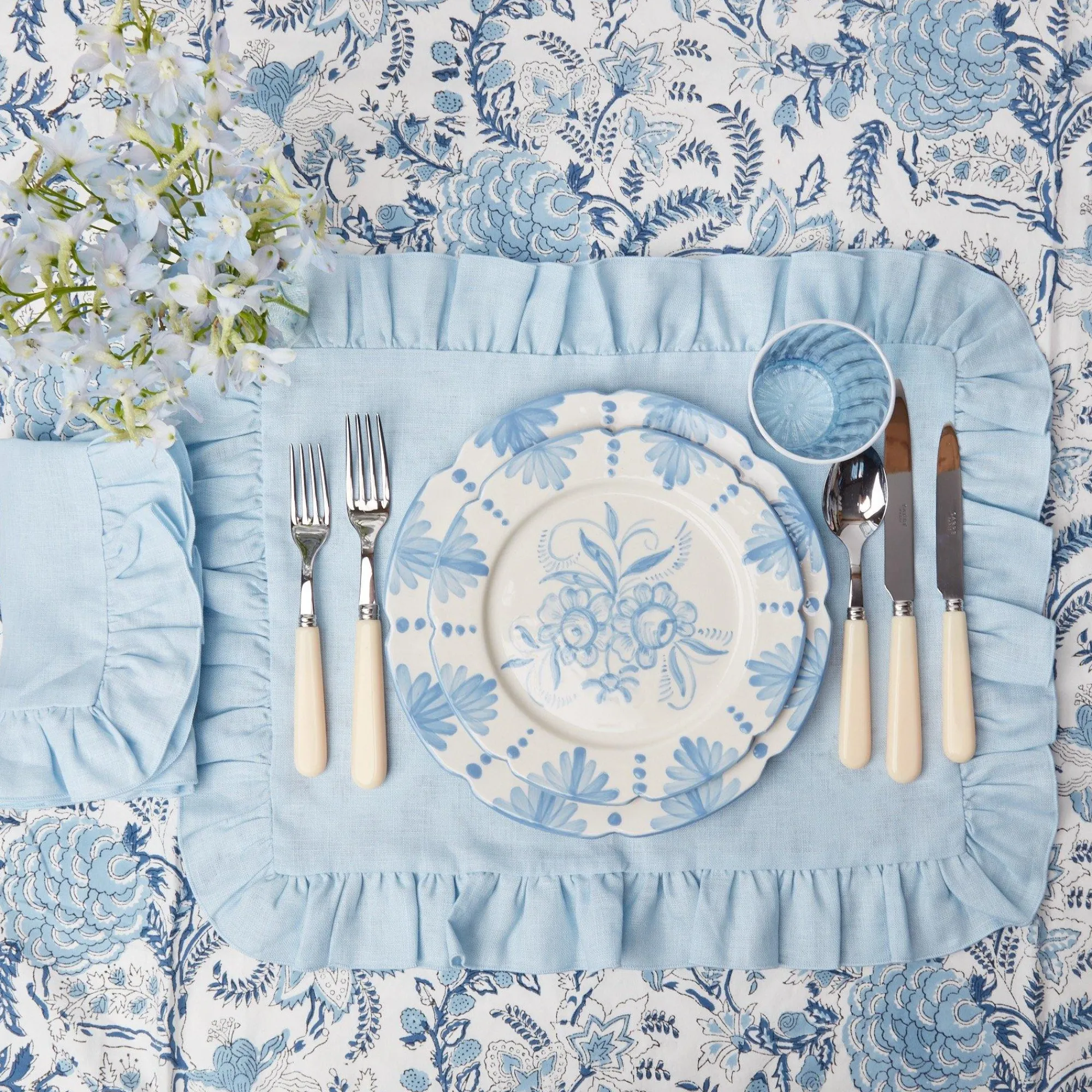 seville_blue_gardenia_din_22-4.webp Cheap Seville Blue Gardenia Dinner Plate Dinner Plates