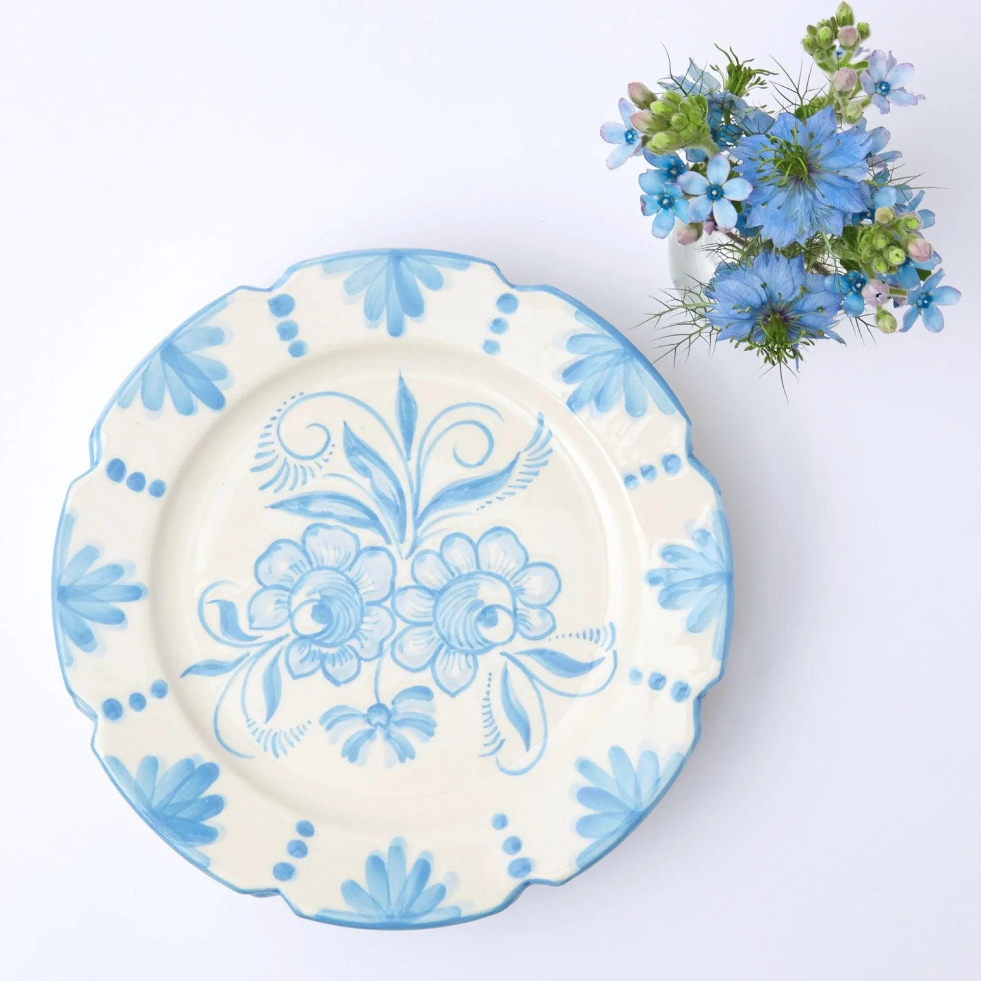 seville_blue_gardenia_din_6-4.webp Cheap Seville Blue Gardenia Dinner Plate Dinner Plates