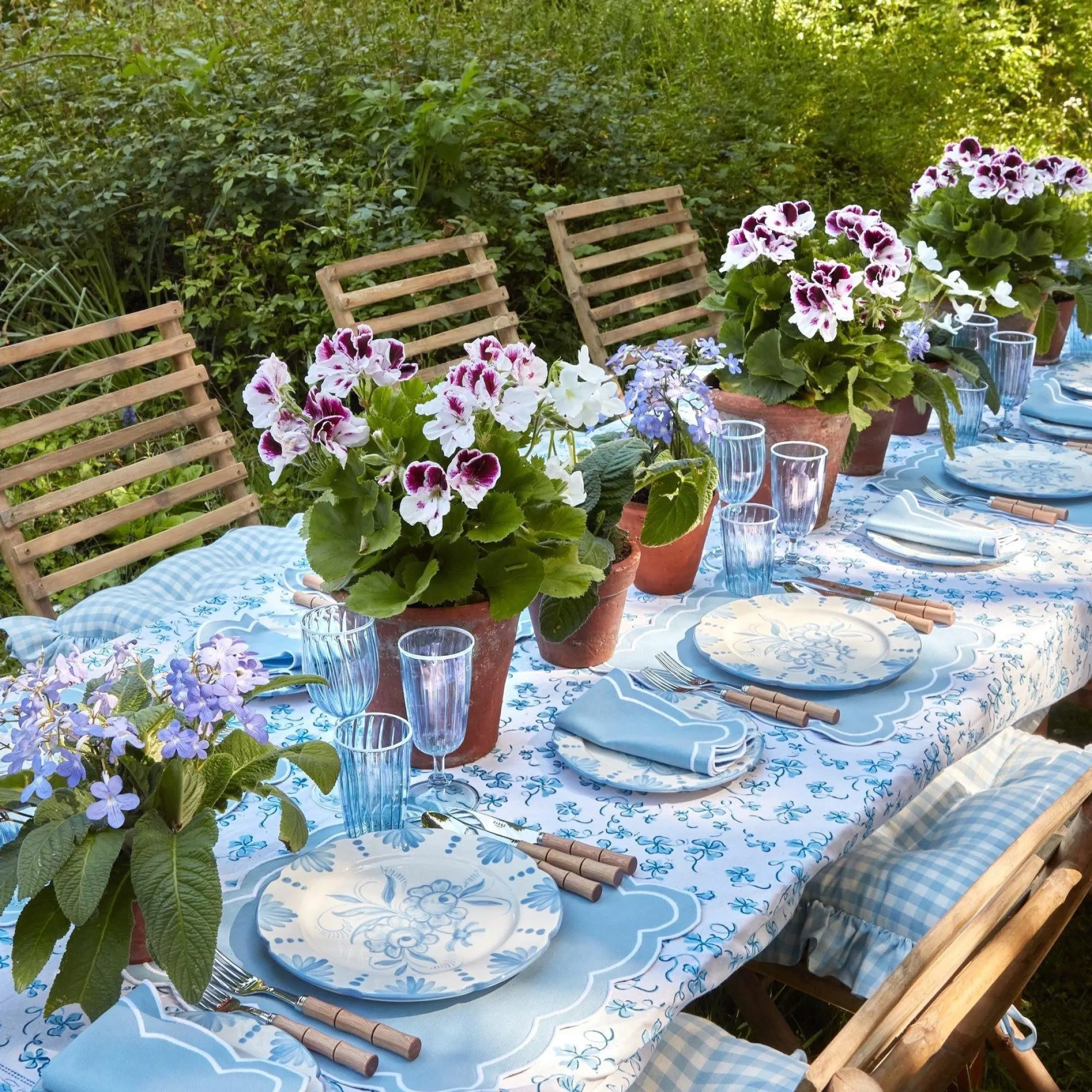 seville_blue_gardenia_sta_11.webp Flash Sale Seville Blue Gardenia Starter Plate (Set Of 4) Seville Crockery