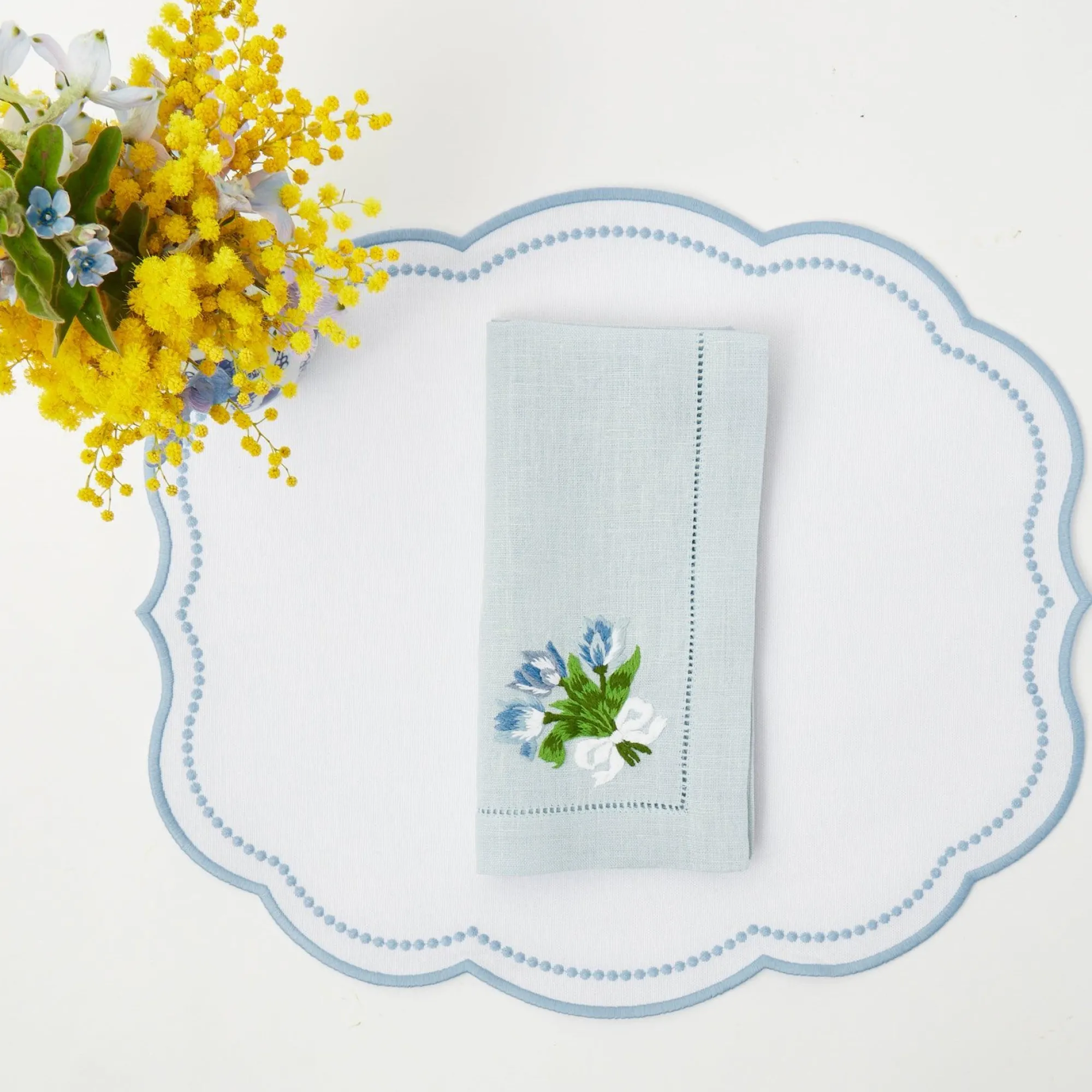 sky_blue_linen_tulip_napk_3.webp Outlet Sky Blue Linen Tulip Napkins (Set Of 4) Napkins