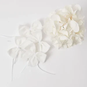 Shop Snow White Velvet Napkin Bows (Set Of 4) Napkin Rings, Bows & Wreaths