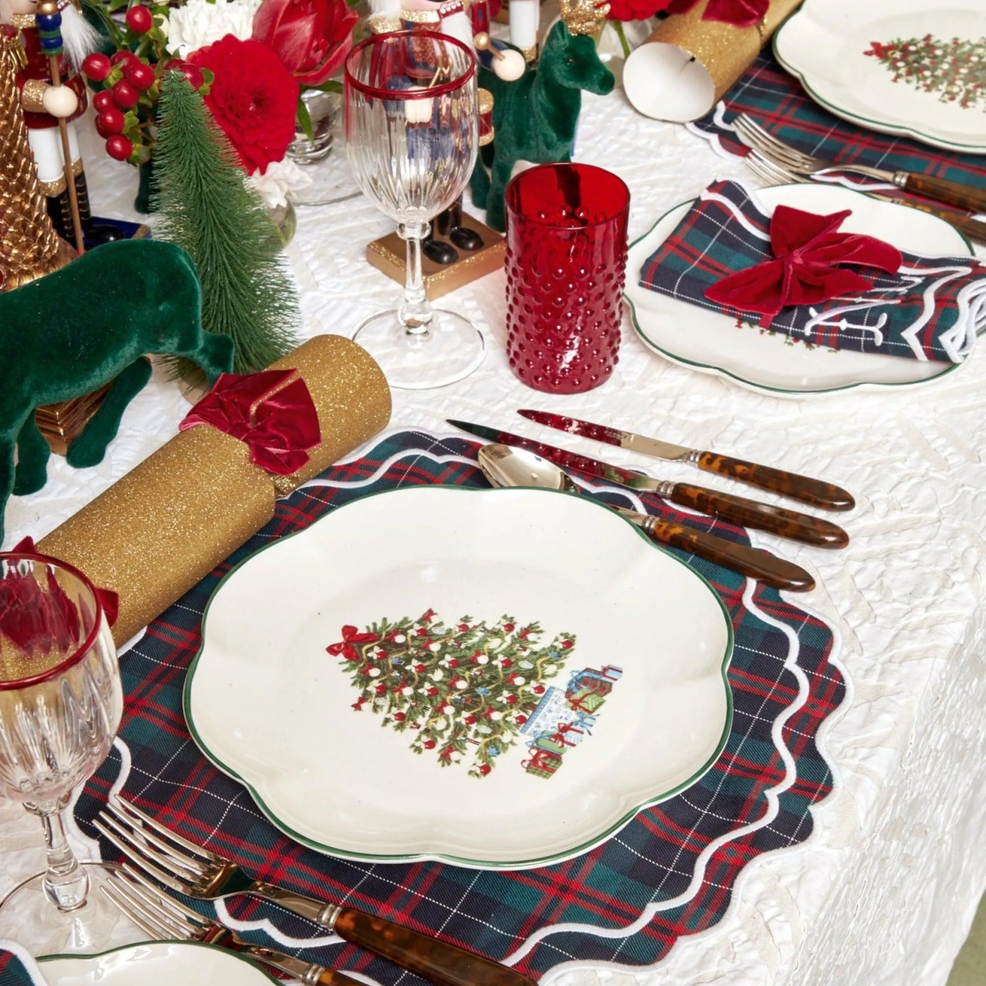 snowflake_applique_tablec_6.webp Cheap Snowflake Applique Tablecloth Tablecloths