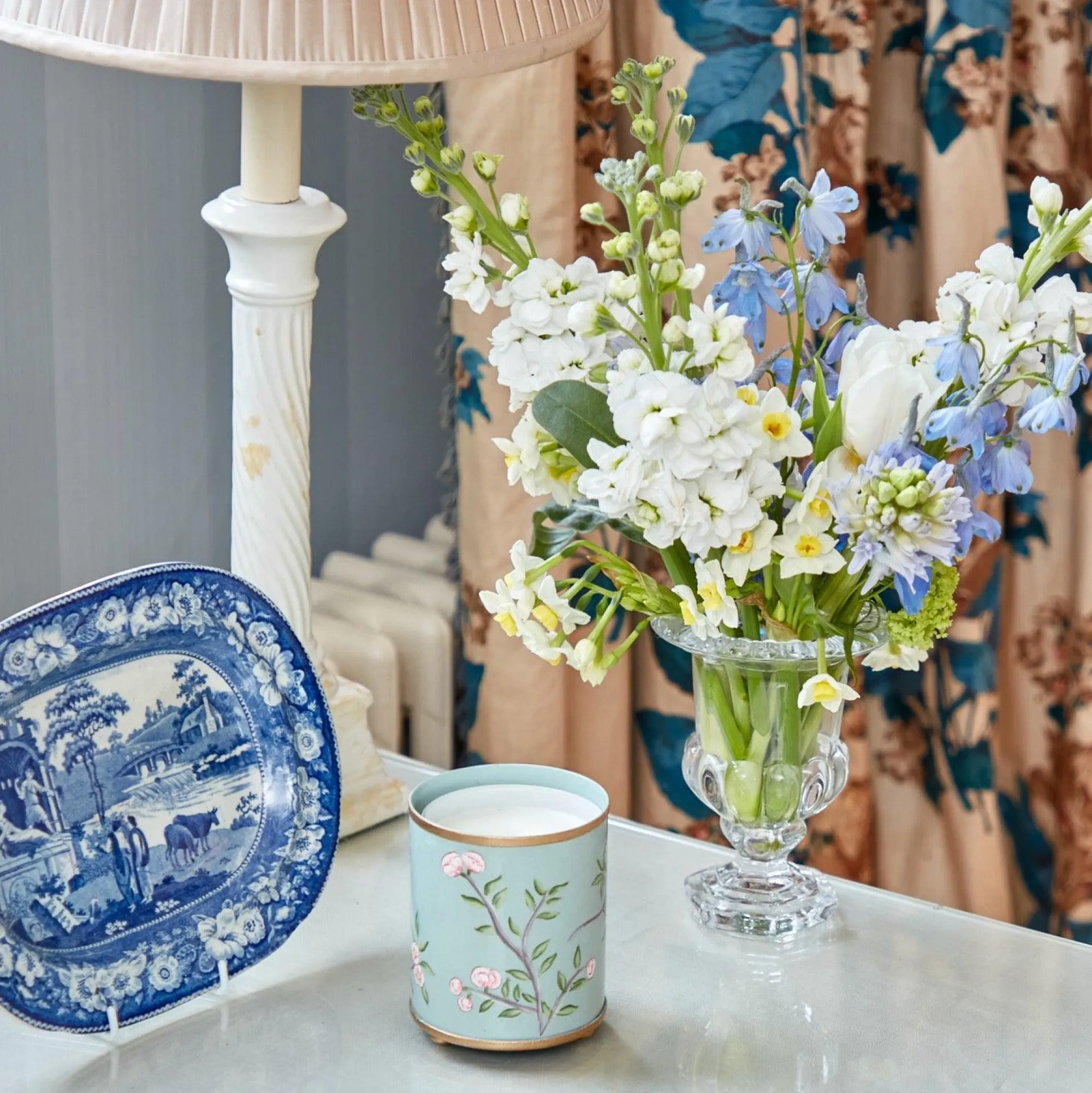 velvet_oak_scented_candle_8-4.webp Best Sale Velvet Oak Scented Candle & Pot Set Candle Holders