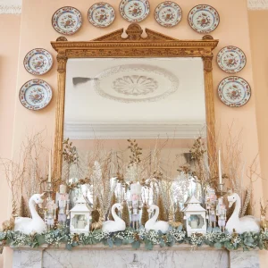 Hot White & Gold Pagoda Lantern Candle Holders