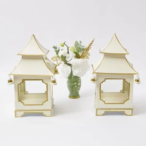 Hot White & Gold Pagoda Lantern Candle Holders