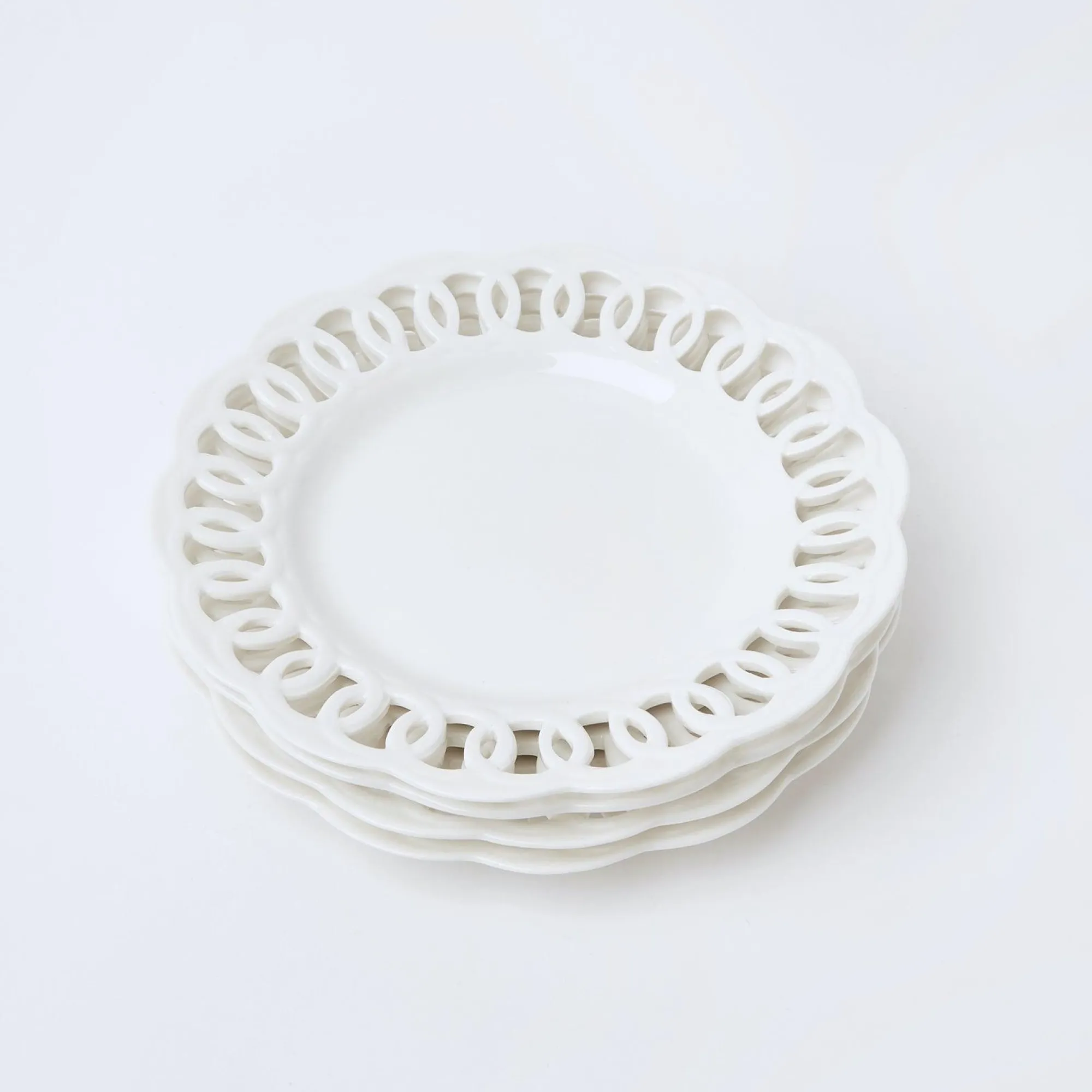 white_lace_starter_plates_11.webp Discount White Lace Starter Plates (Set Of 4) Starter Plates
