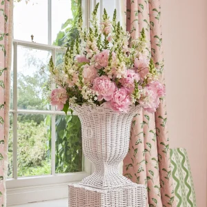 Online White Liliana Scalloped Rattan Pedestal And Urn Vases