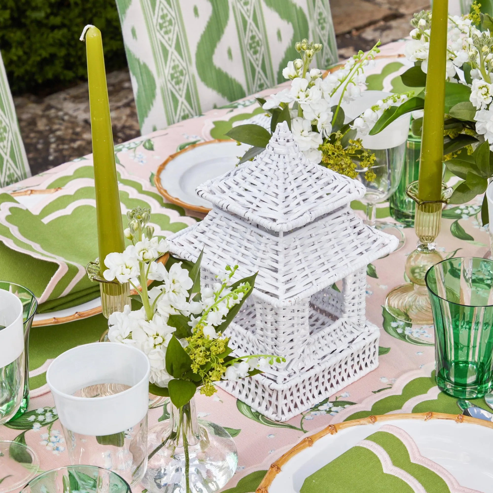 white_rattan_pagoda_lante_3.webp Sale White Rattan Pagoda Lantern Set Rattan Tableware