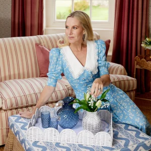 Outlet White Scalloped Rattan Breakfast Tray Trays & Liners