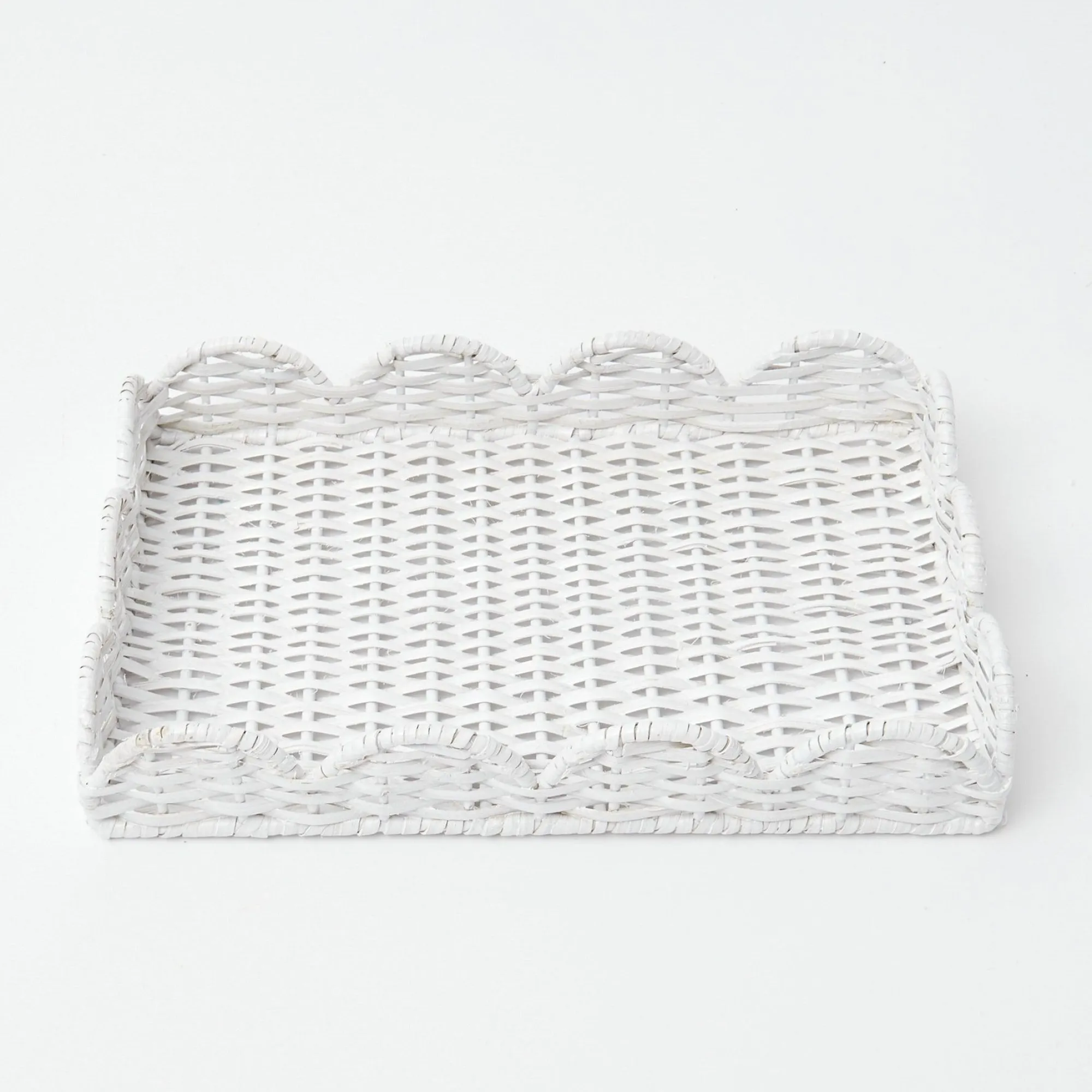 white_small_scalloped_rat_0-1.webp Cheap White Small Scalloped Rattan Tray Rattan Tableware