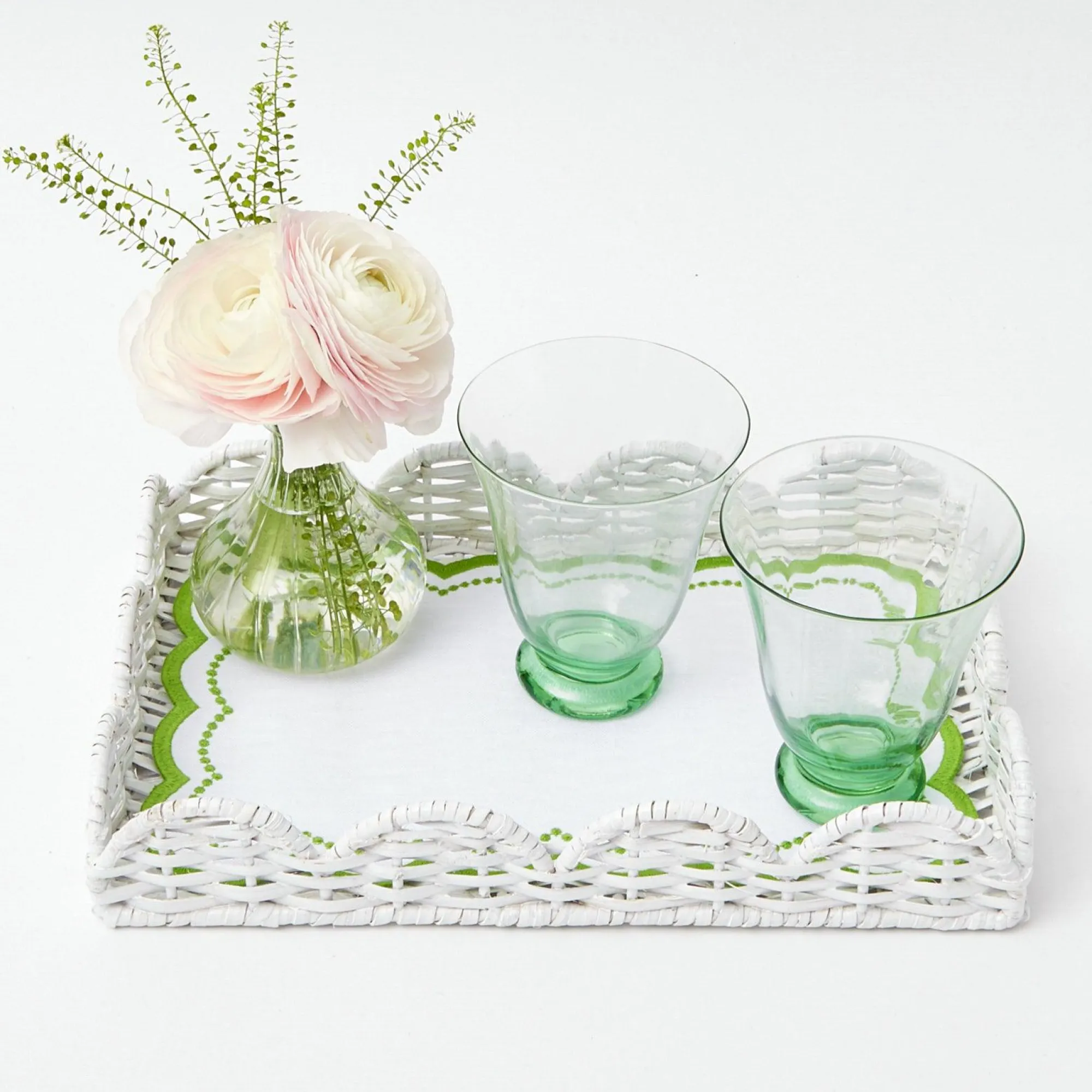 white_small_scalloped_rat_8-1.webp Cheap White Small Scalloped Rattan Tray Rattan Tableware