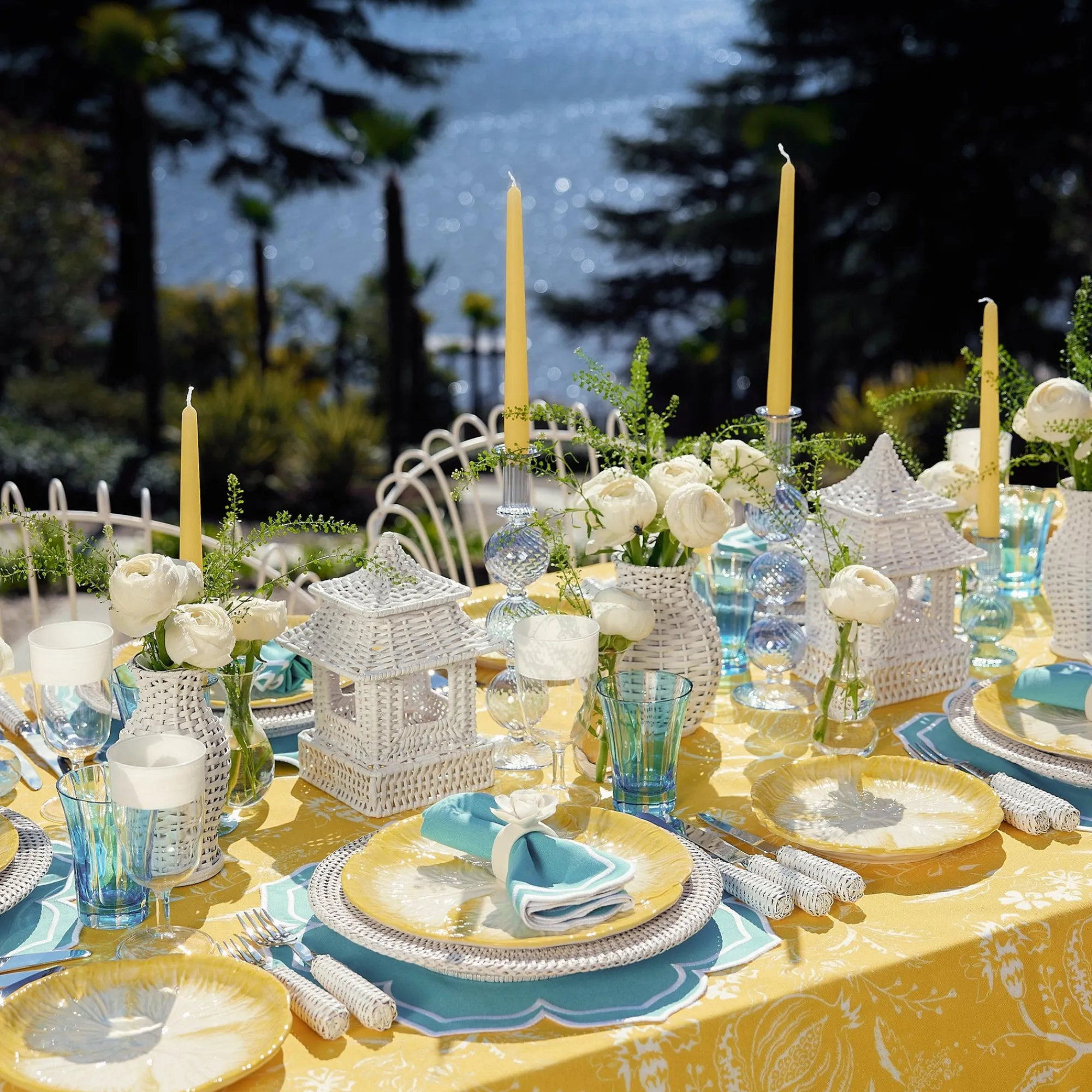 yellow_melograno_tableclo_2.webp Fashion Yellow Melograno Tablecloth Tablecloths